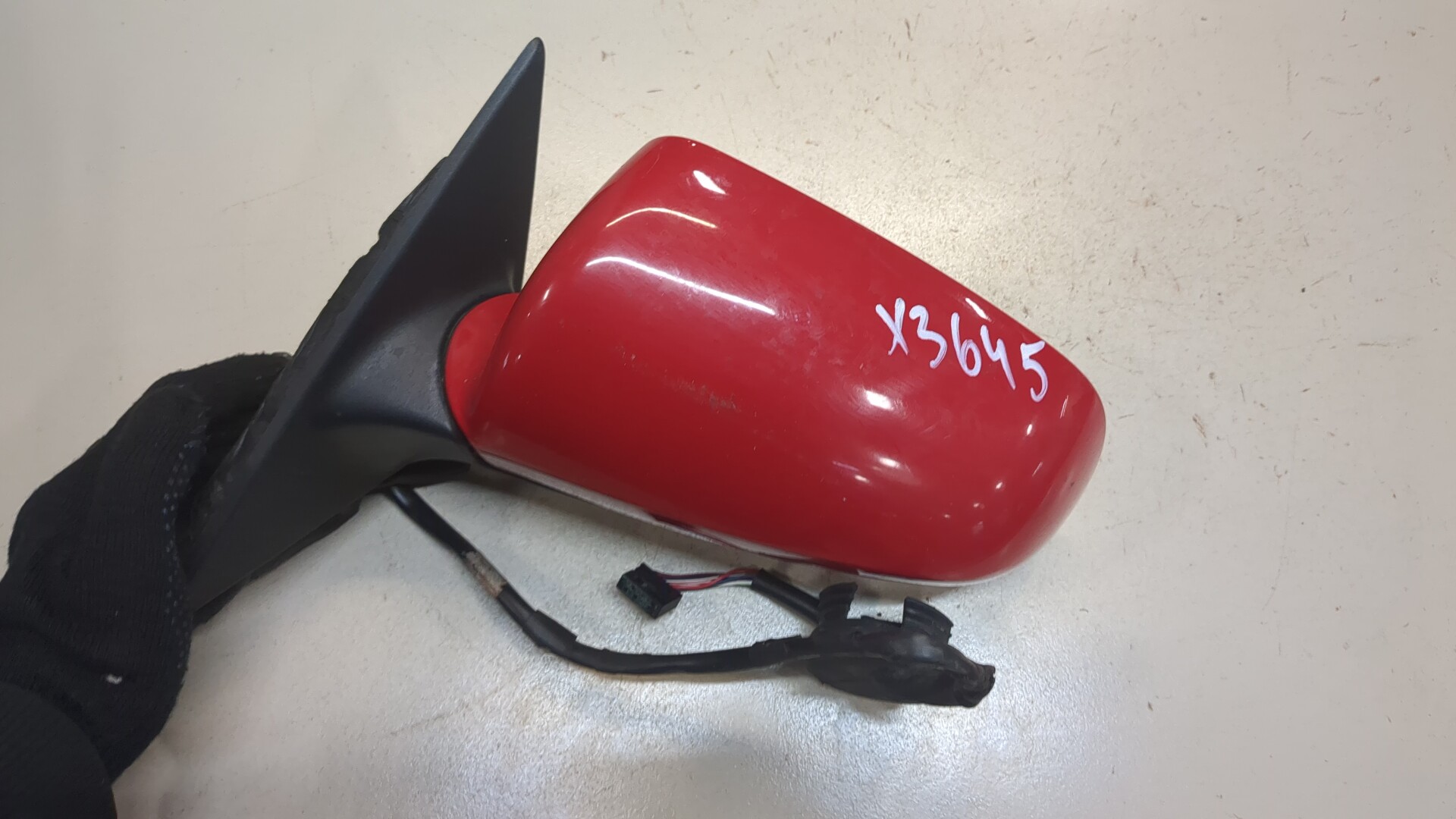 Зеркало левое электрическое