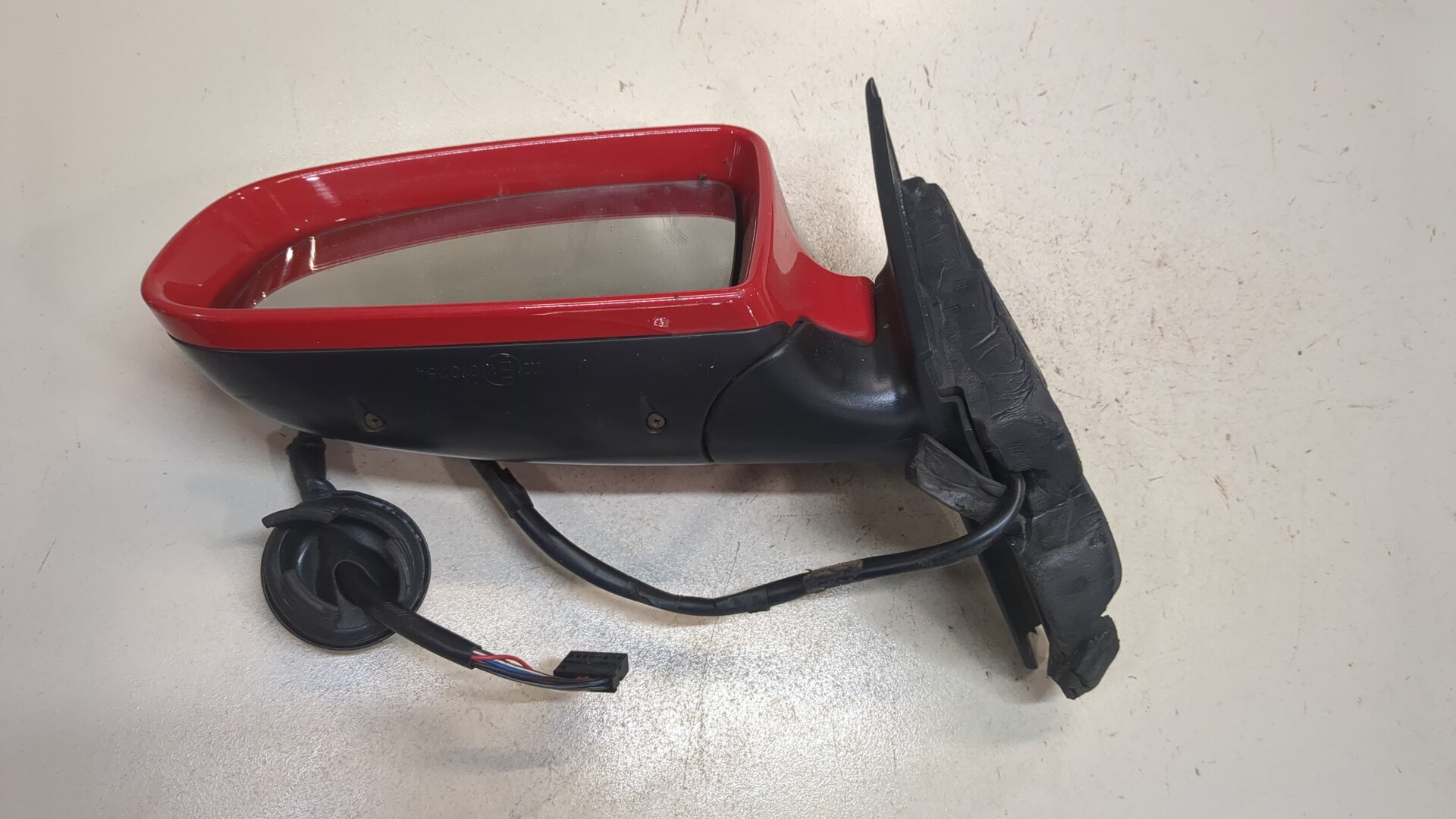 Зеркало левое электрическое