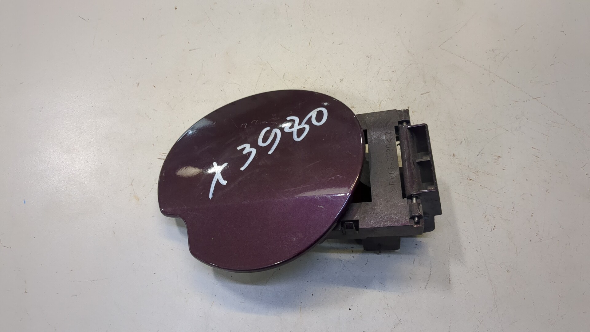 Лючок бензобака