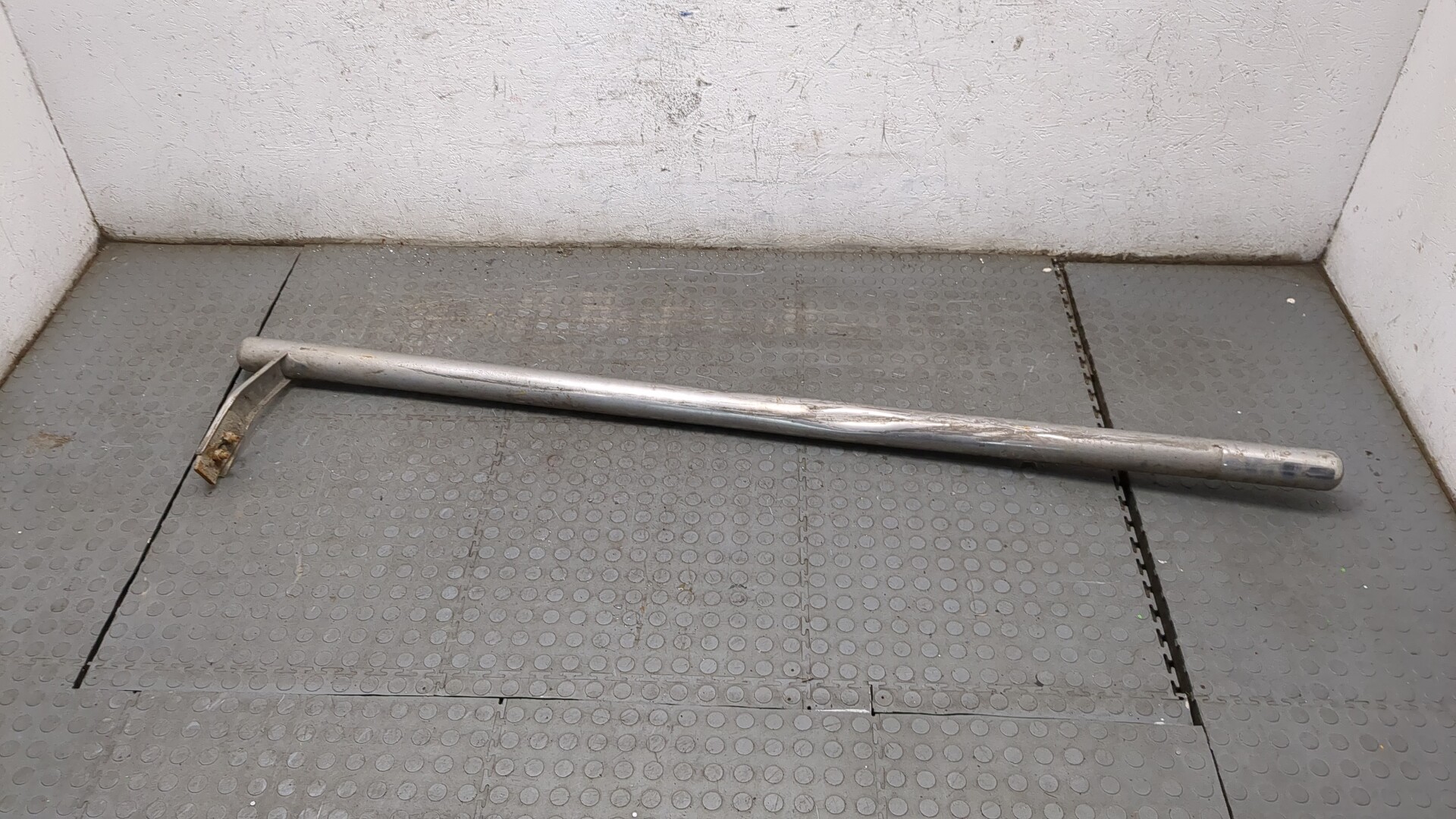 Подножка левая