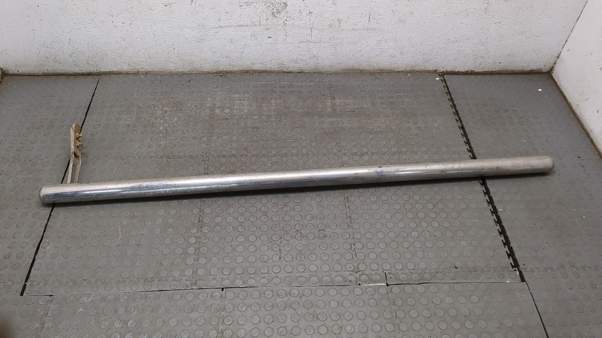 Подножка левая