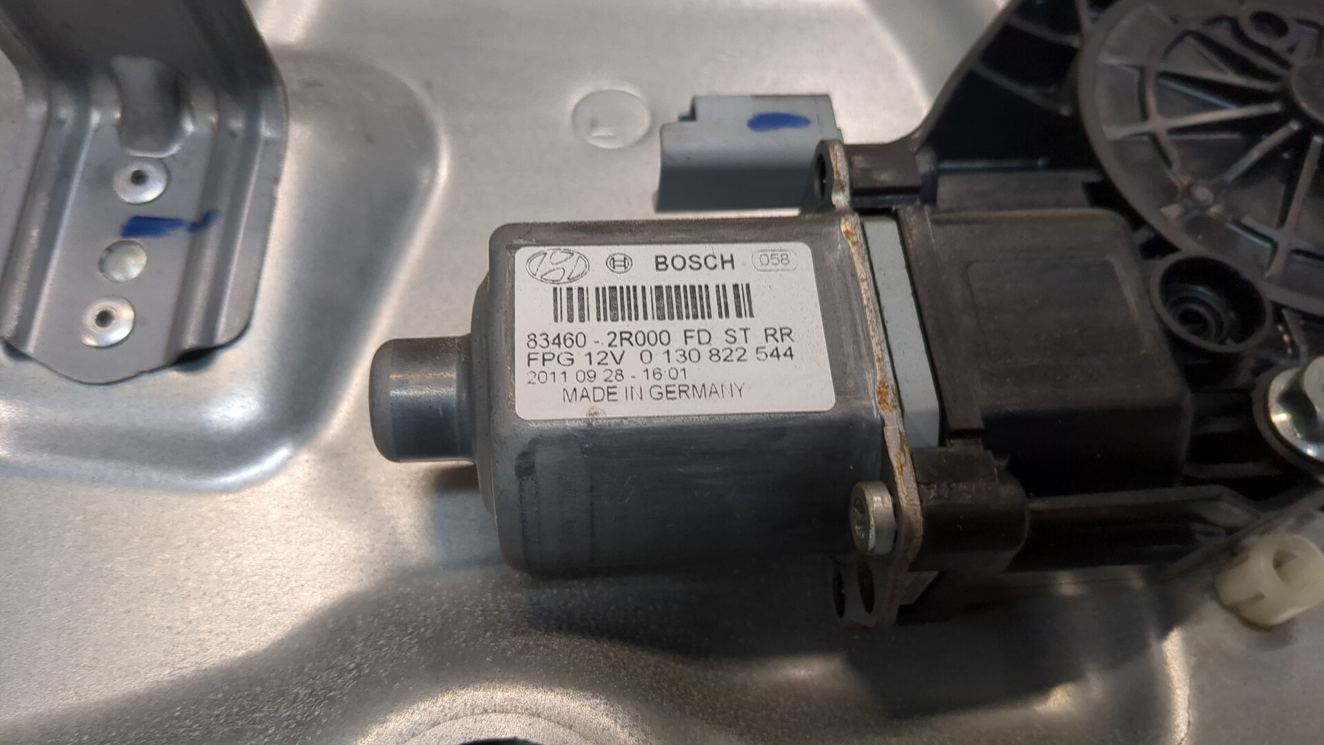 Стеклоподъемник электр. задний левый