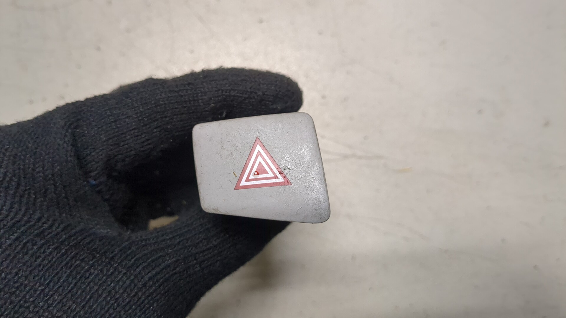 Кнопка аварийной остановки