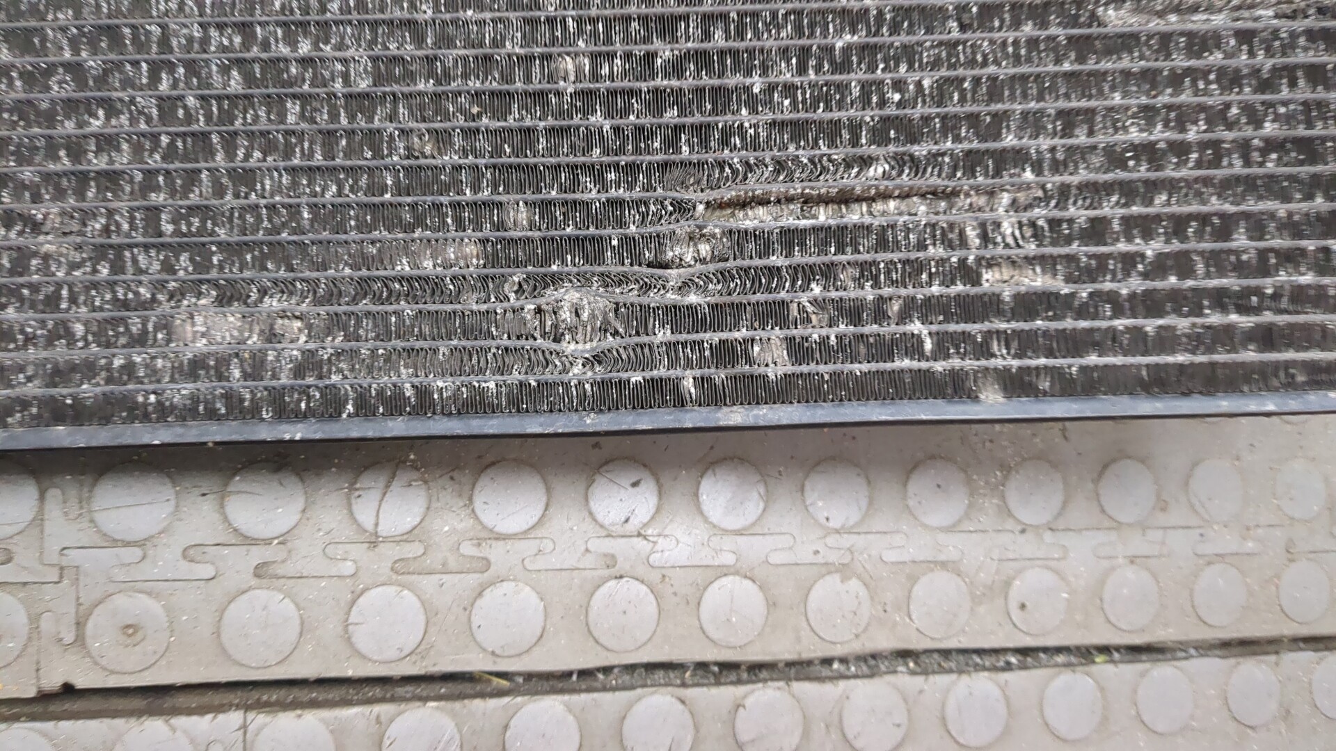 Радиатор кондиционера / конденсер