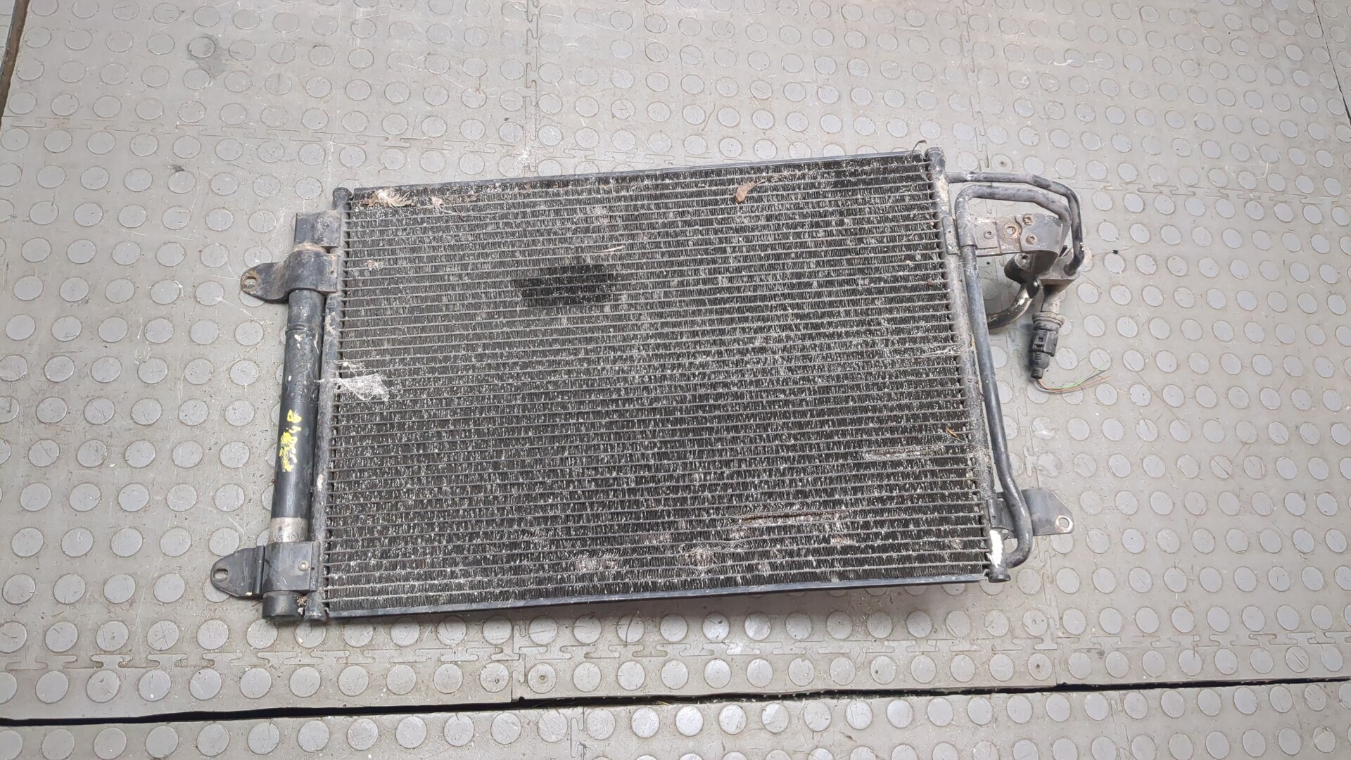 Радиатор кондиционера / конденсер