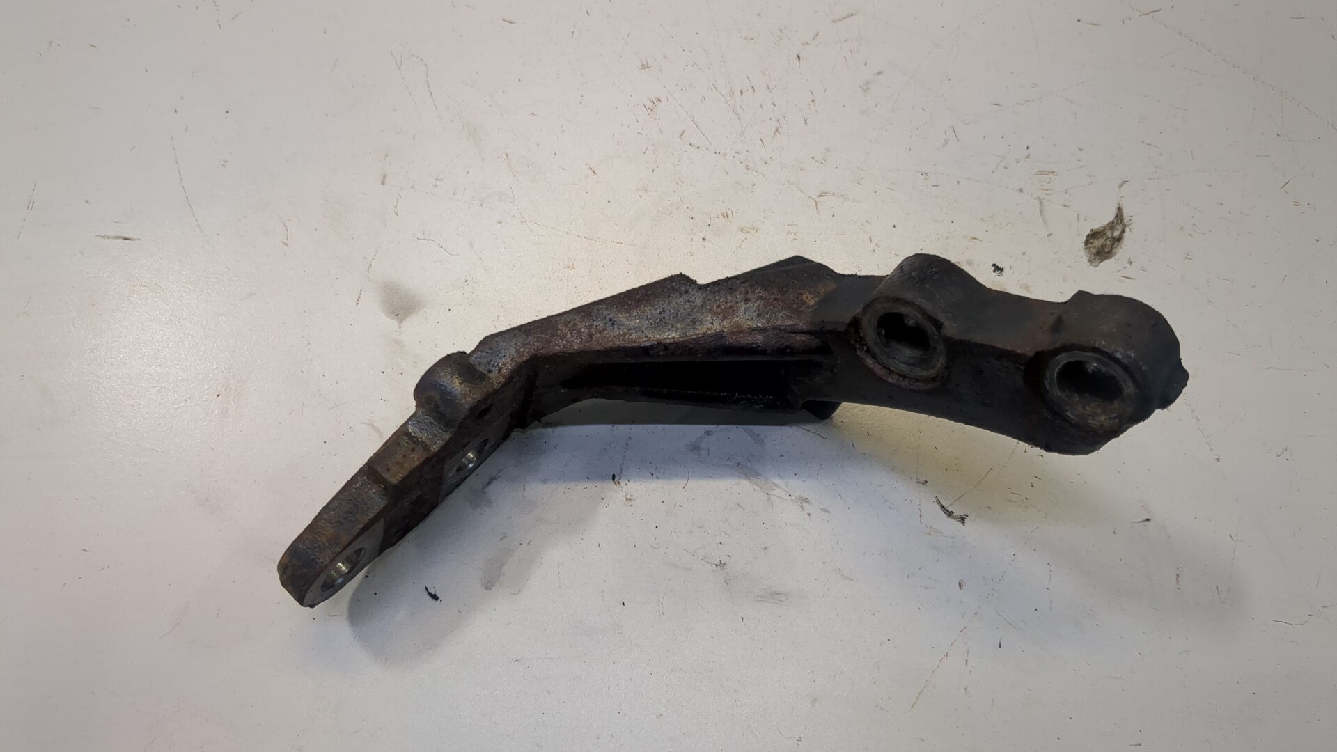 Кронштейн двигателя