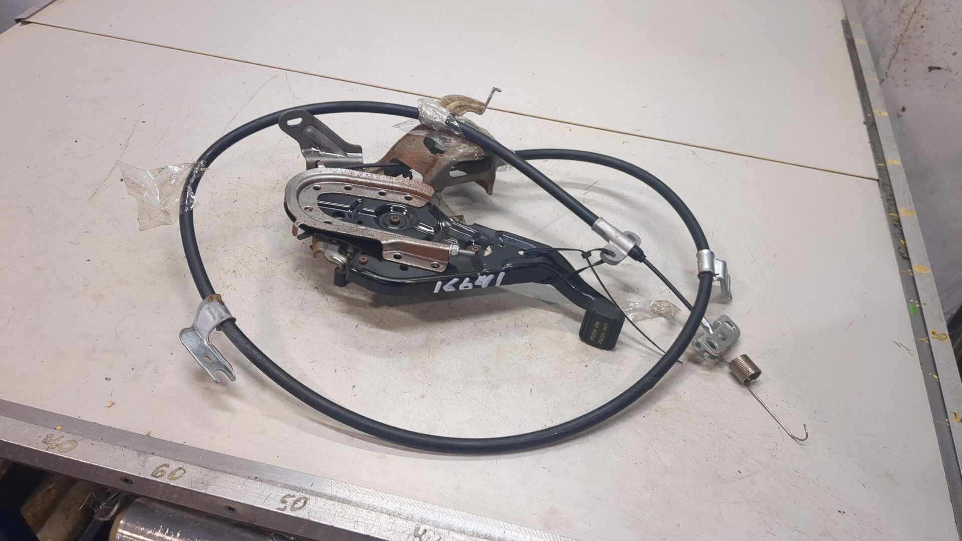 Рычаг стояночного тормоза