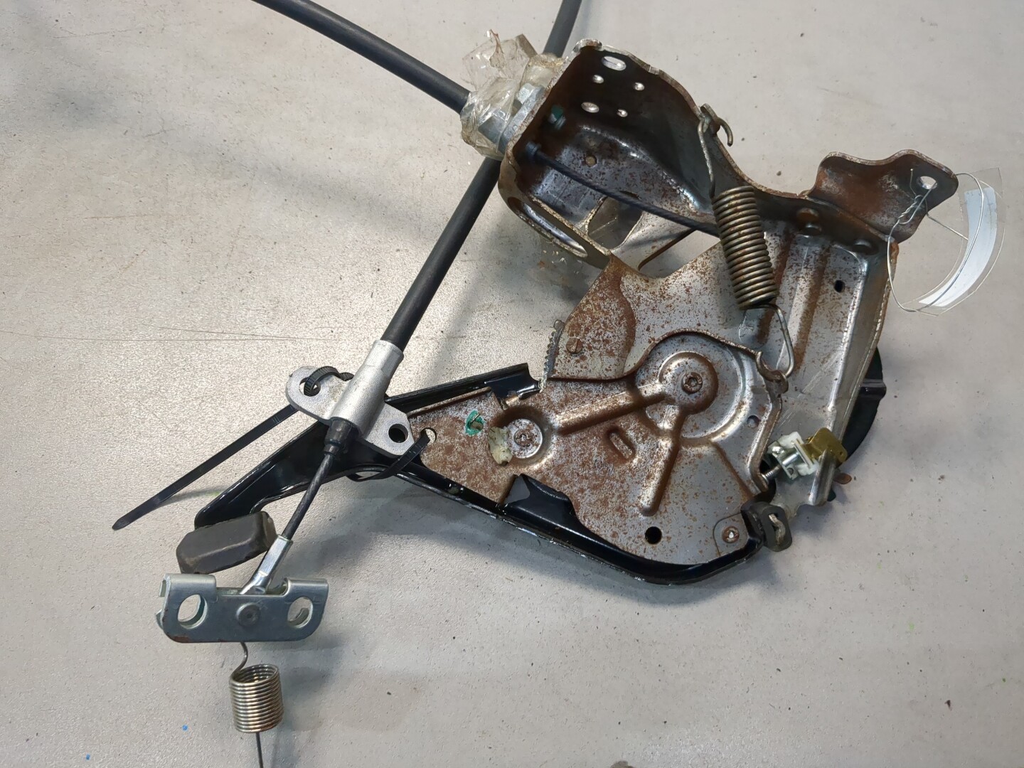 Рычаг стояночного тормоза