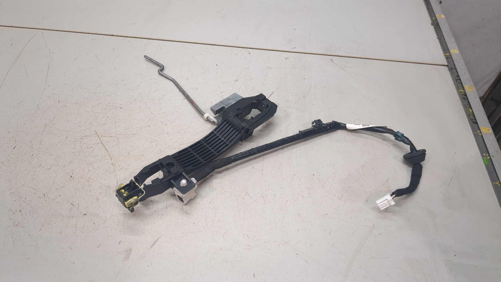 Ручка двери наружная