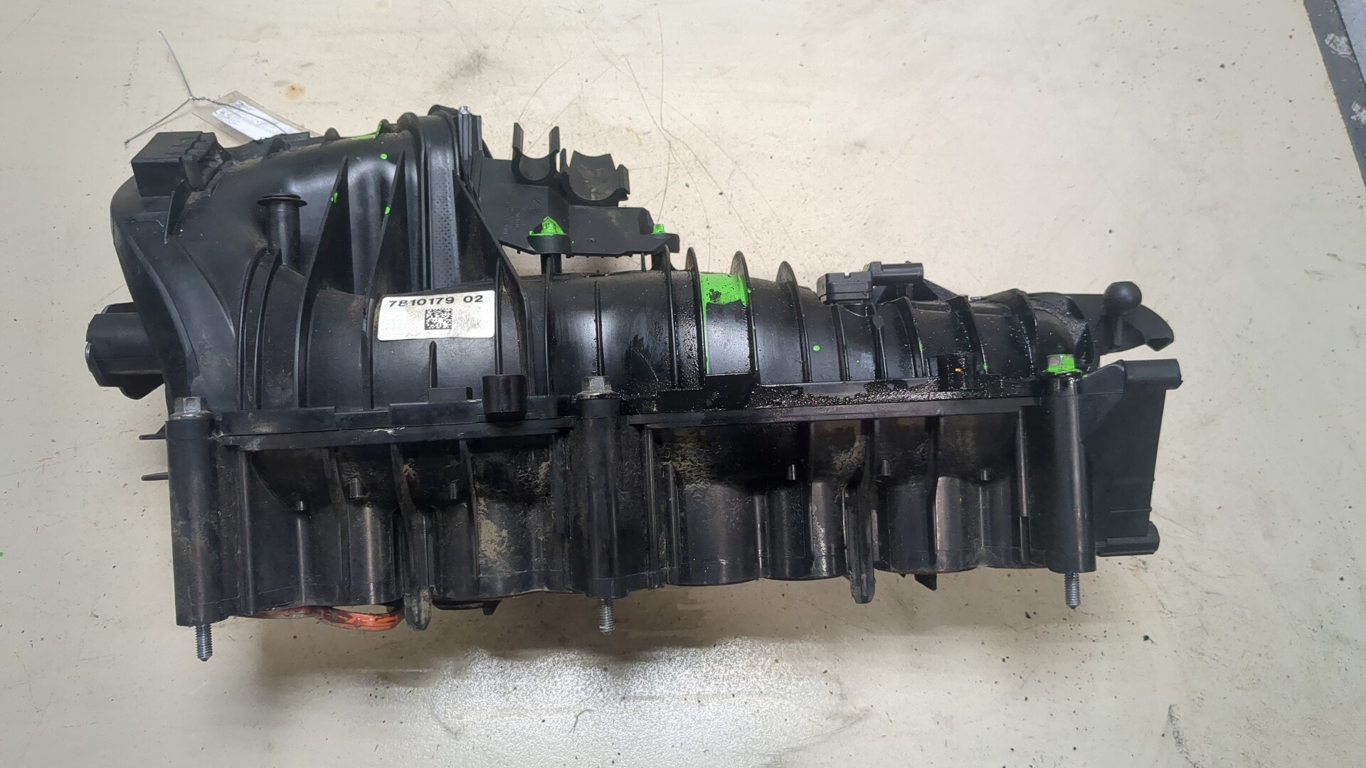 Коллектор впускной