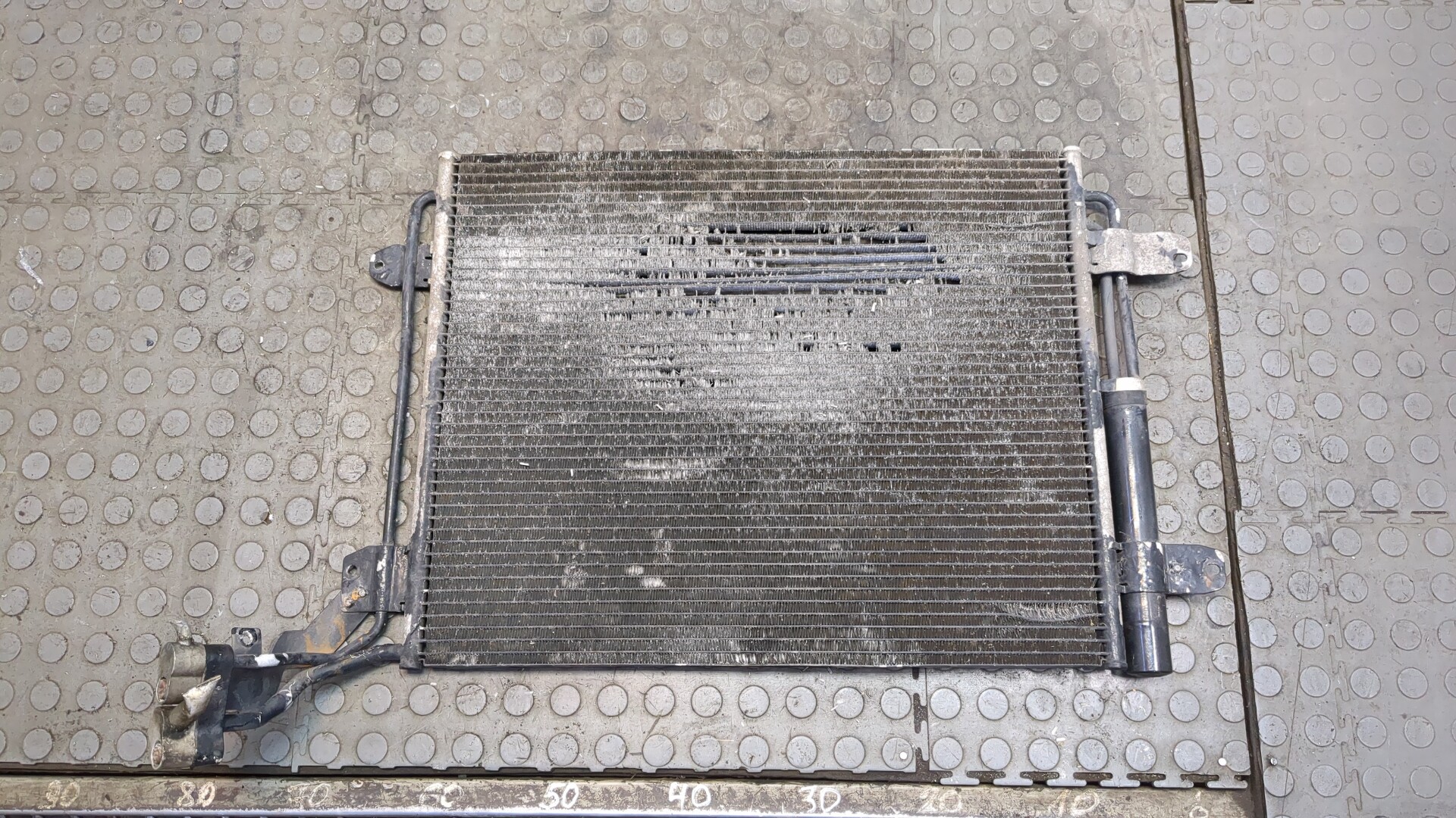 Радиатор кондиционера / конденсер