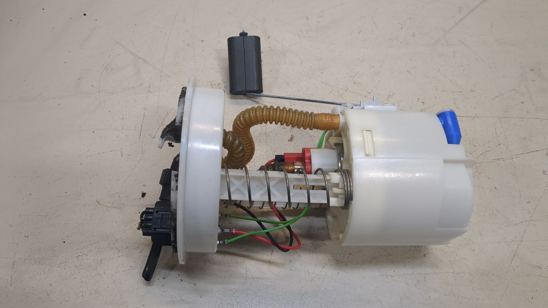 Насос топливный электрический