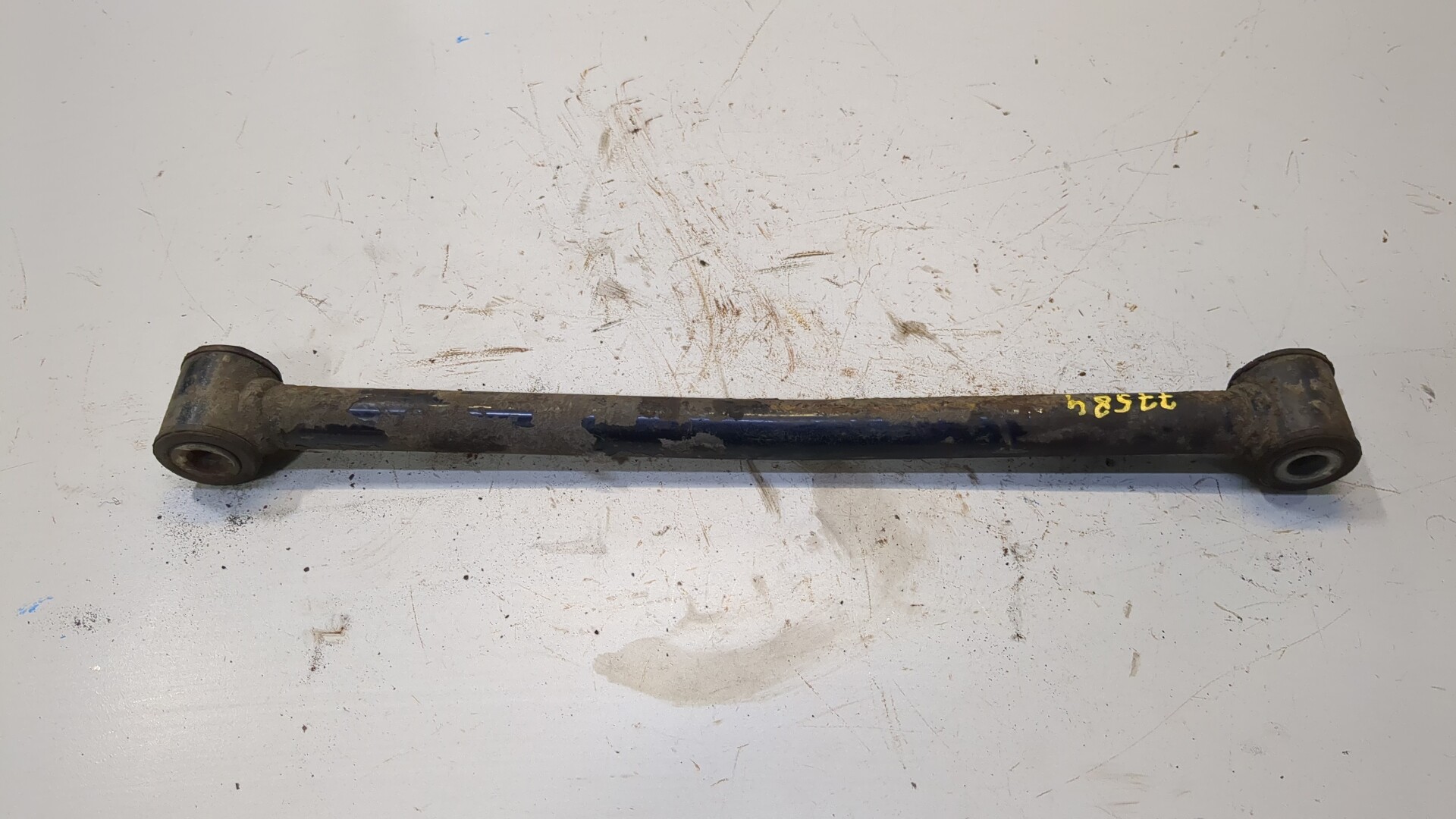 Рычаг задний