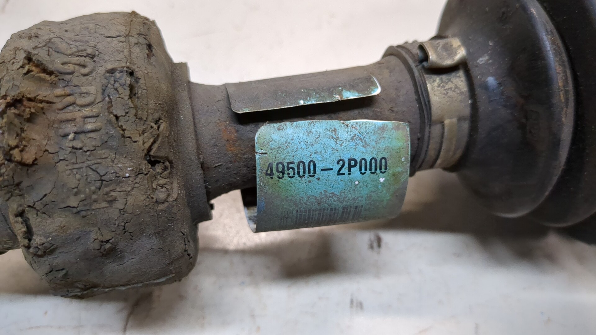 Полуось передняя левая