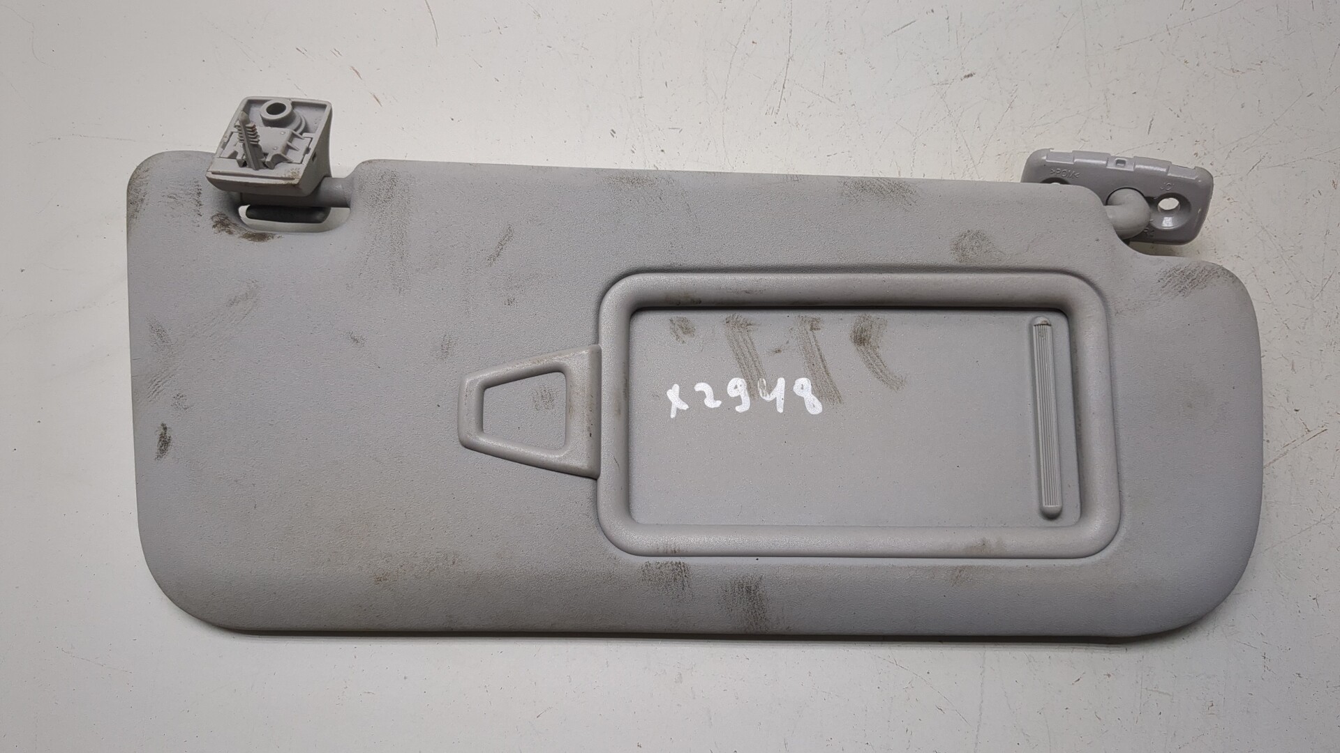 Козырек солнцезащитный