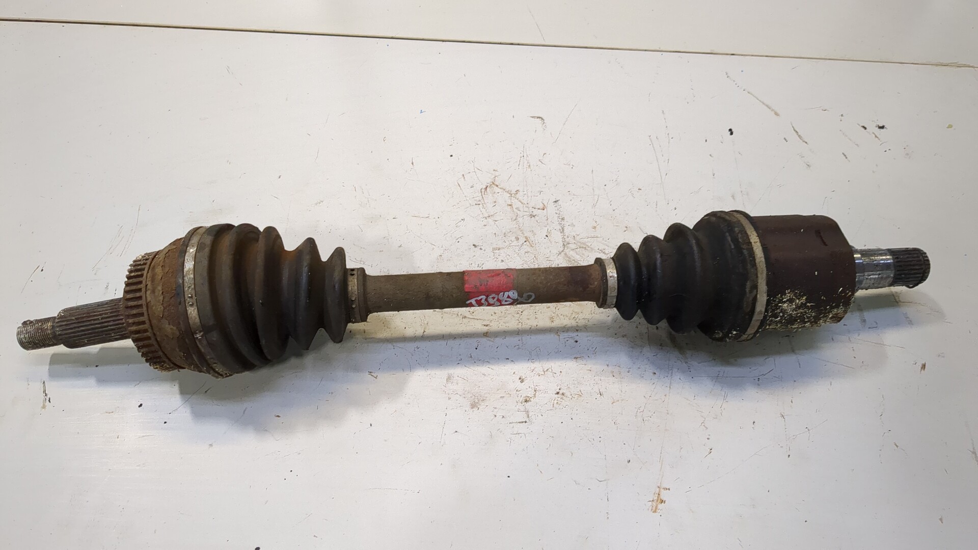 Полуось передняя левая