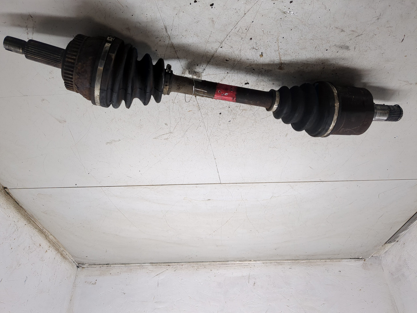 Полуось передняя левая