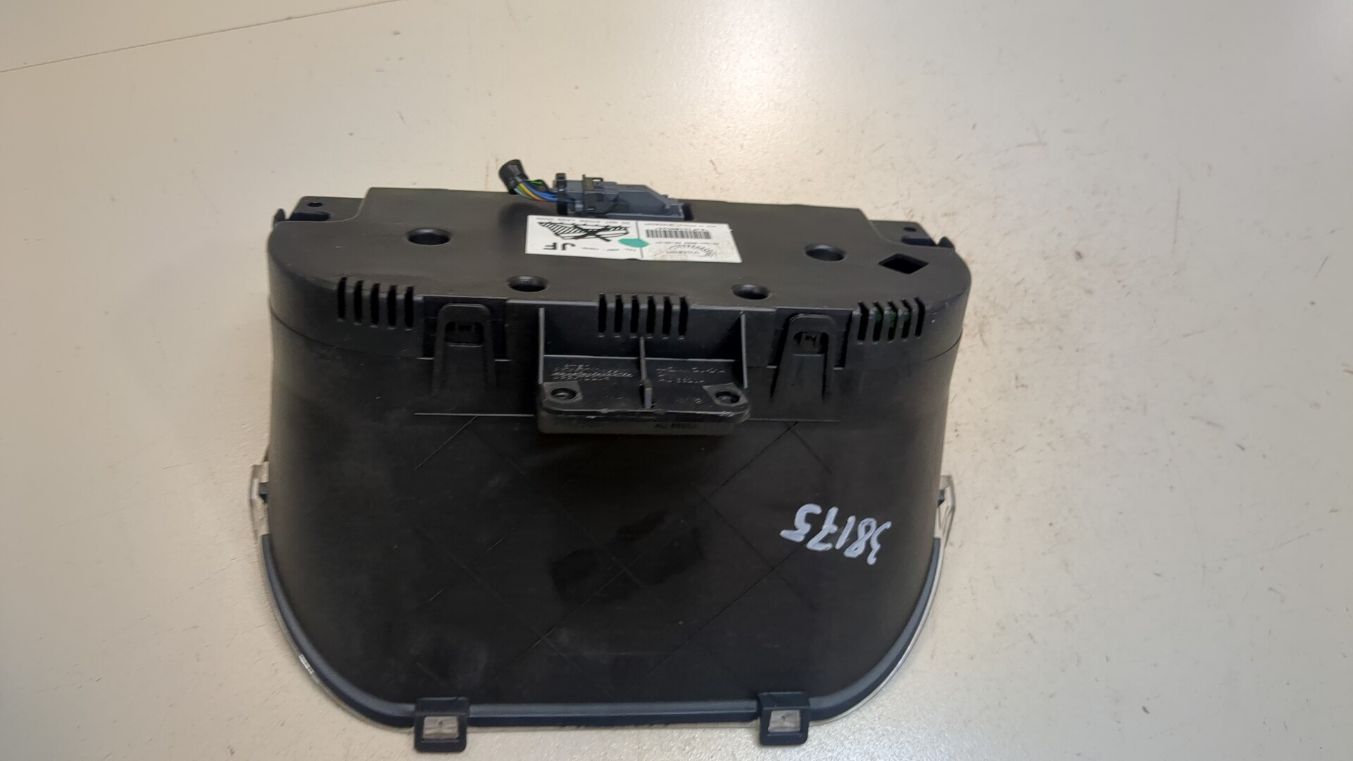 Панель приборов