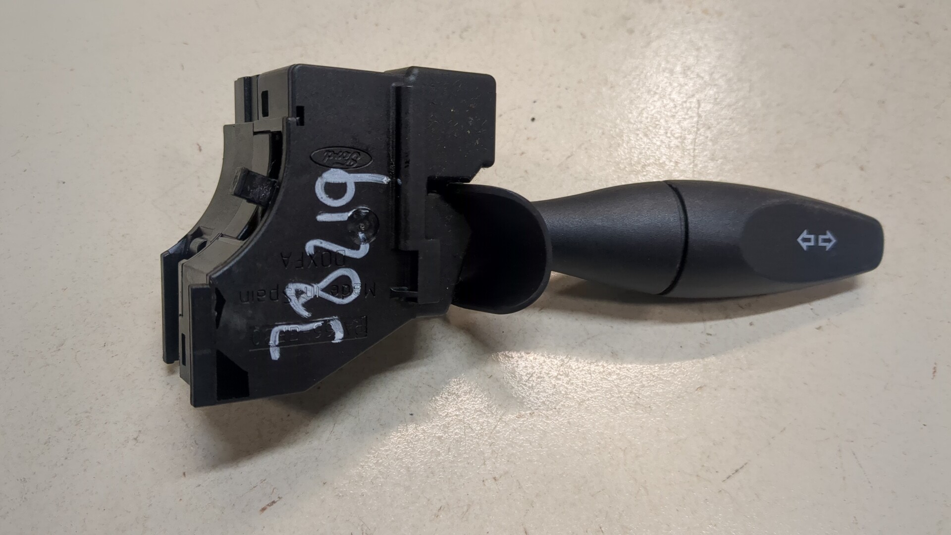 Переключатель поворотов подрулевой