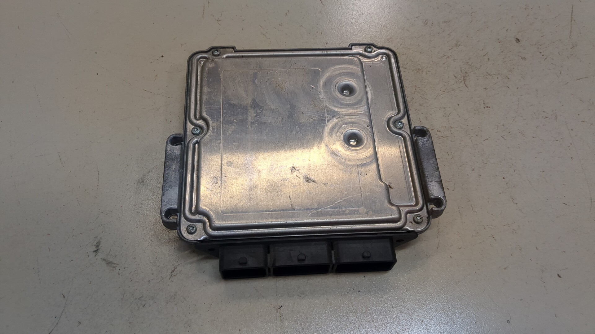 Блок управления двигателем