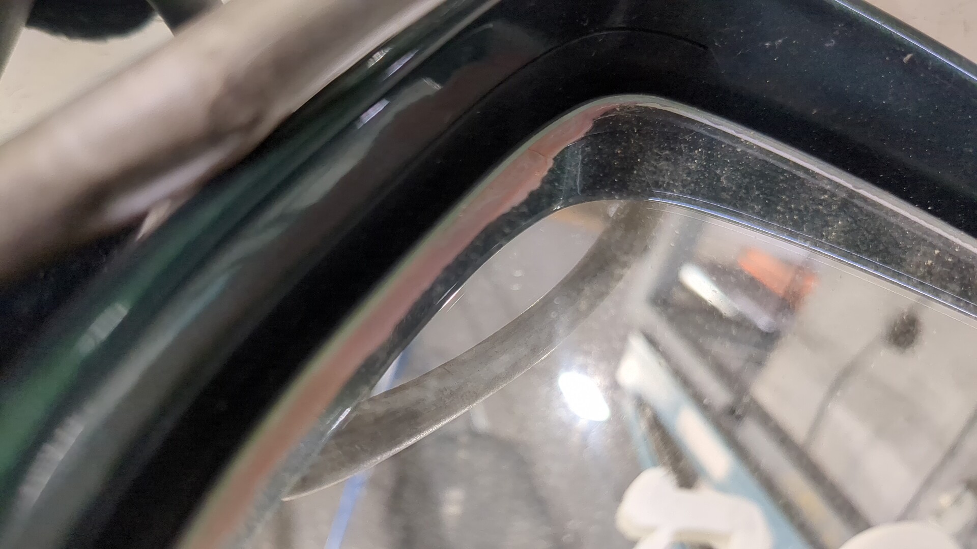 Зеркало правое электрическое