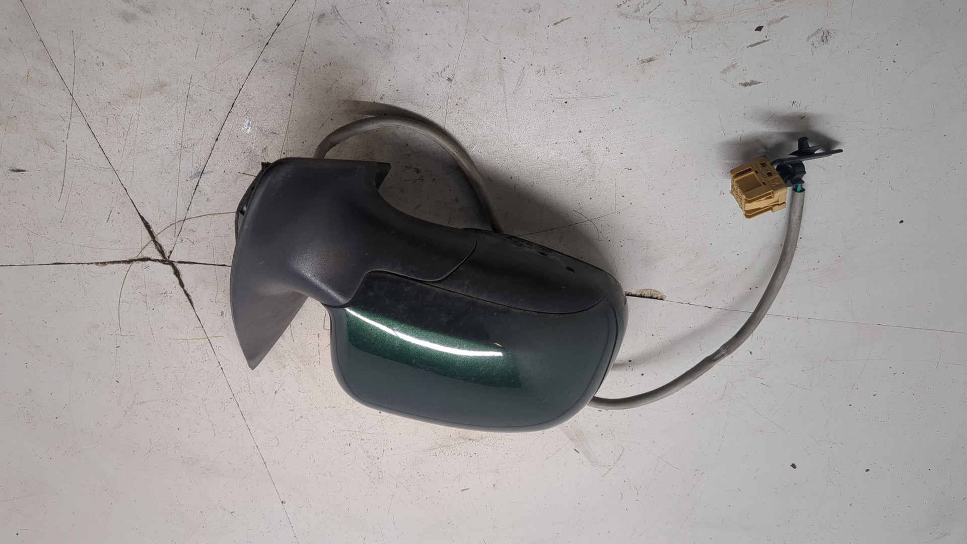 Зеркало правое электрическое