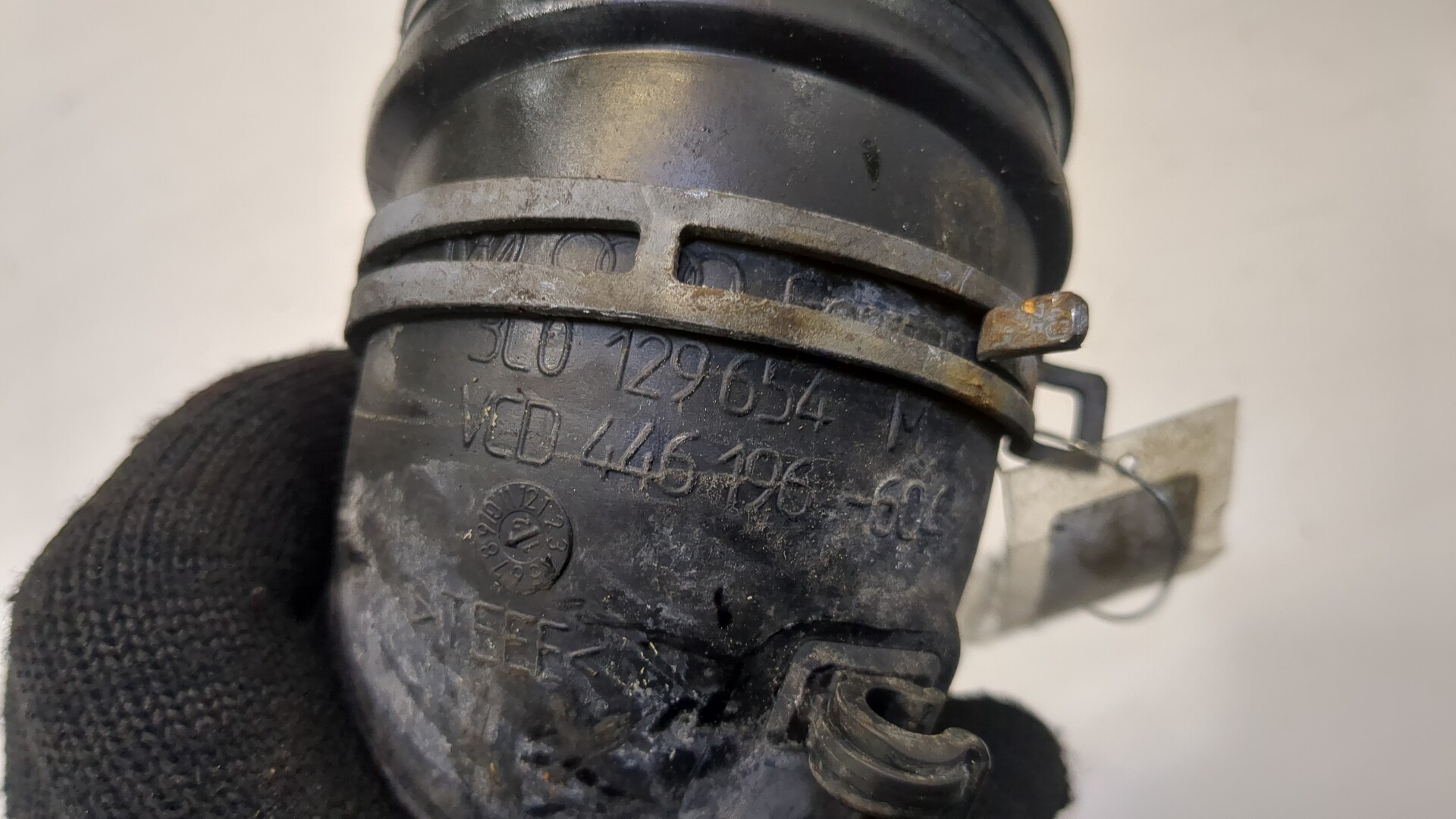 Патрубок воздушного фильтра