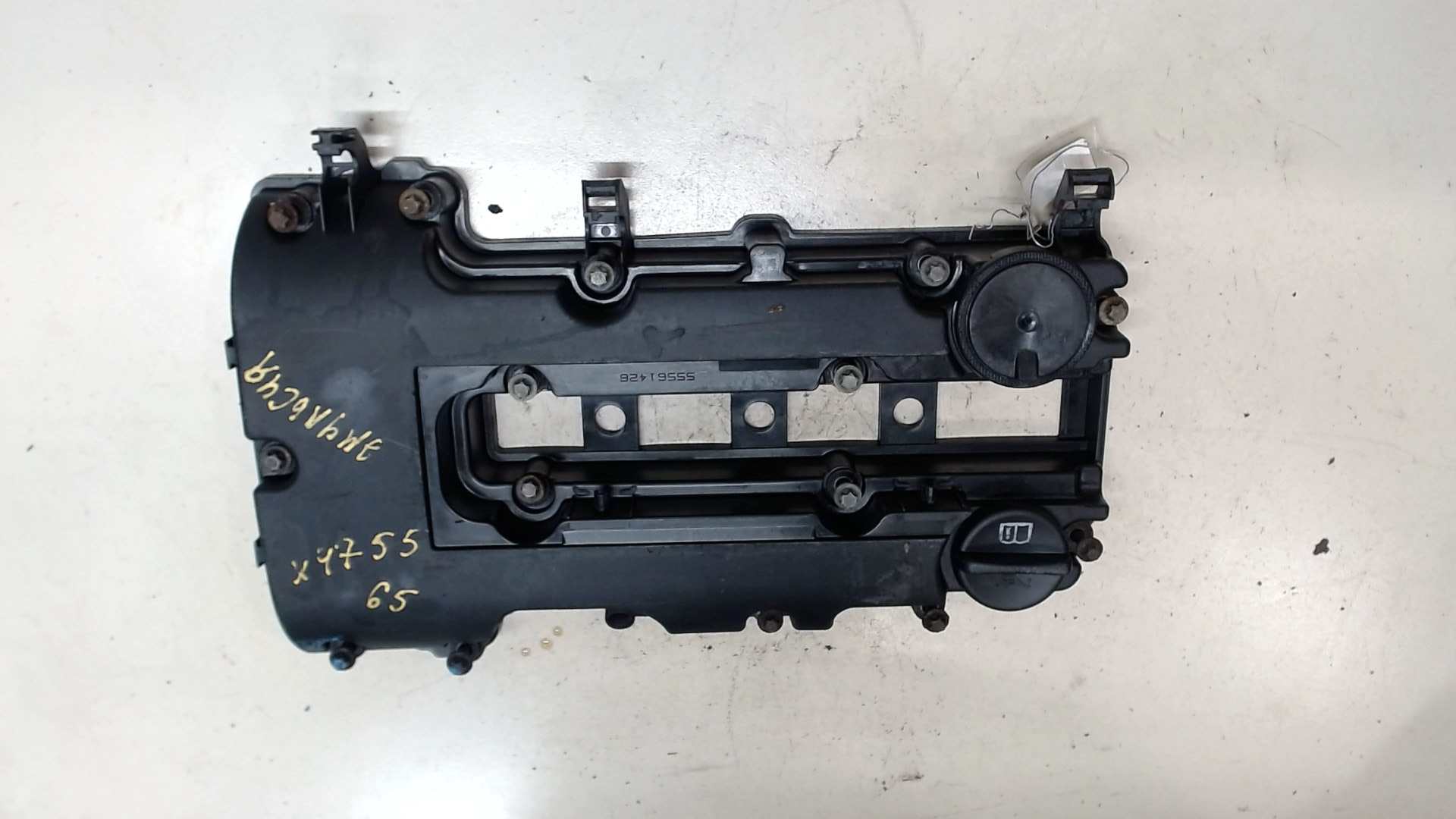 Крышка клапанная ГБЦ