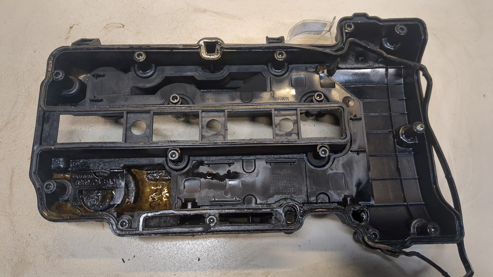 Крышка клапанная ГБЦ