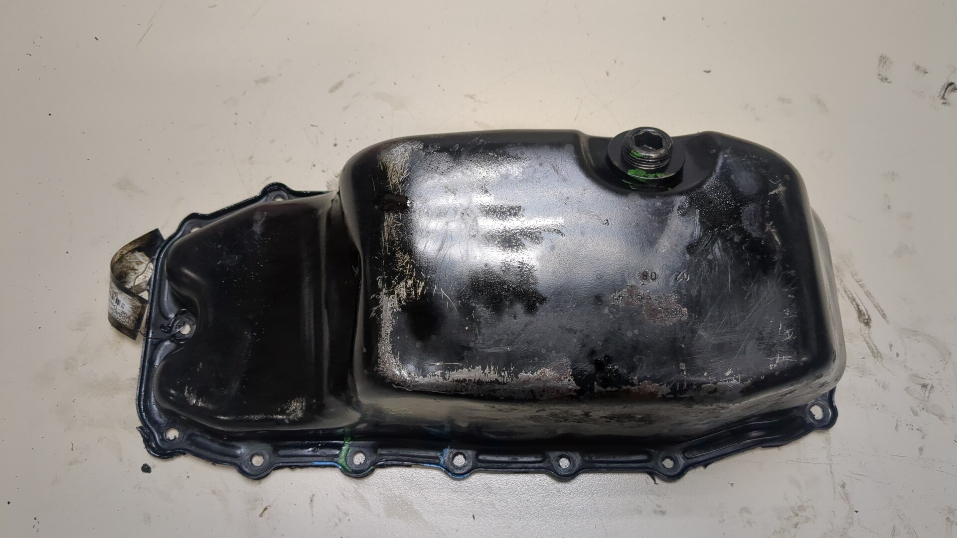 Поддон масляный двигателя (картер)