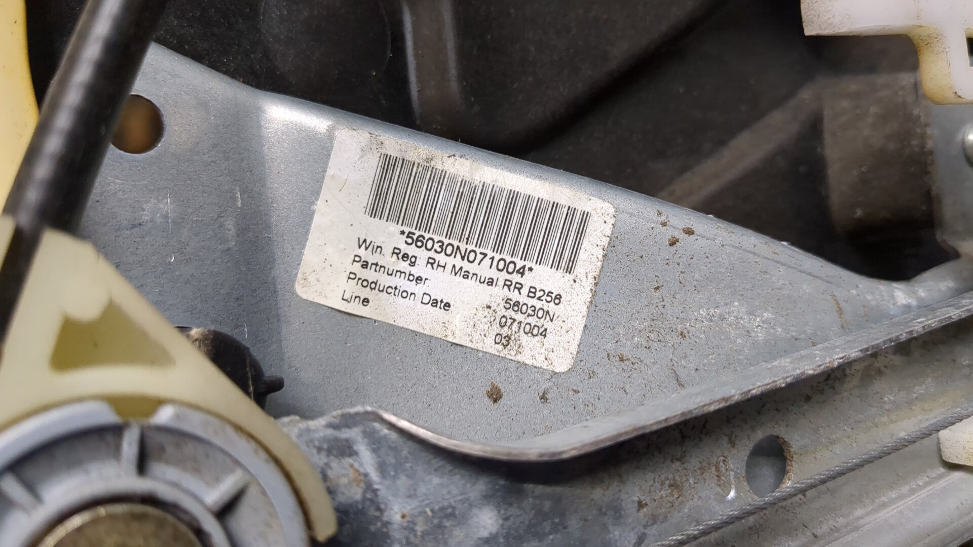 Стеклоподъемник механ. задний правый