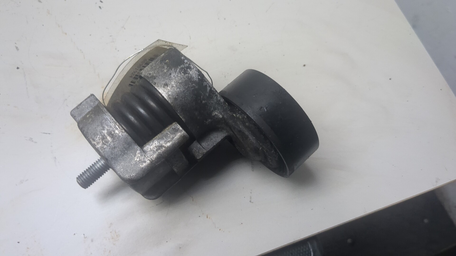 Натяжитель ремня