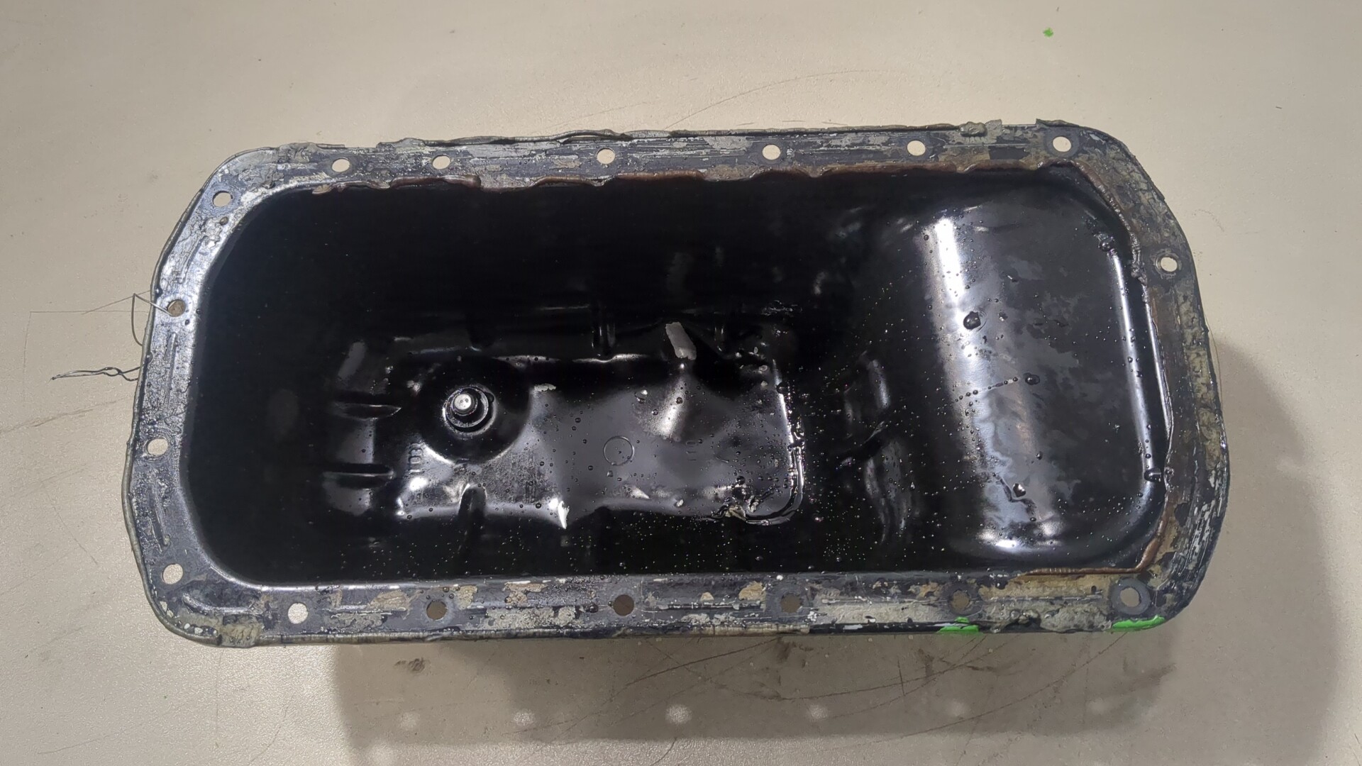 Поддон масляный двигателя (картер)