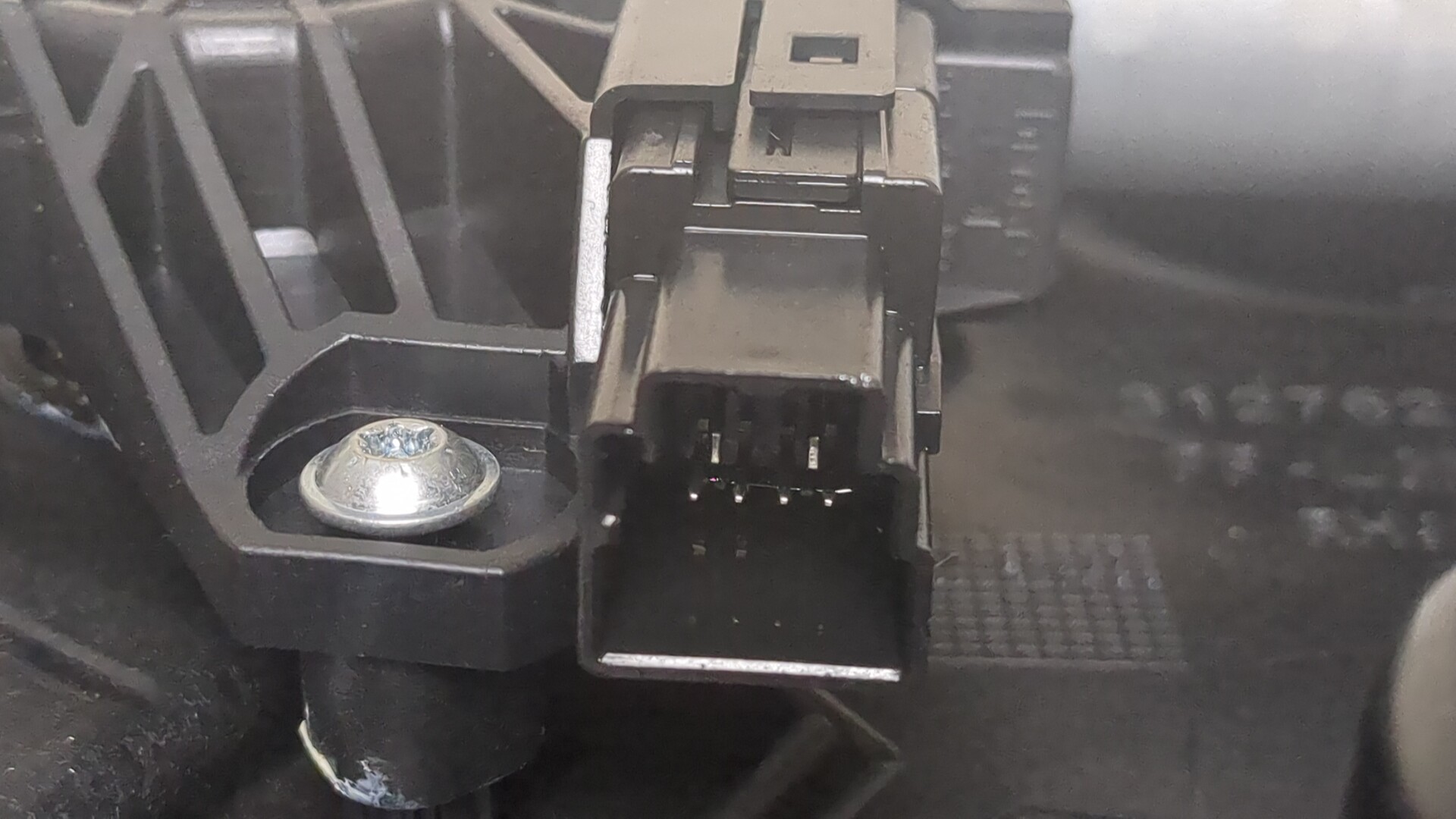 Стеклоподъемник электр. задний правый