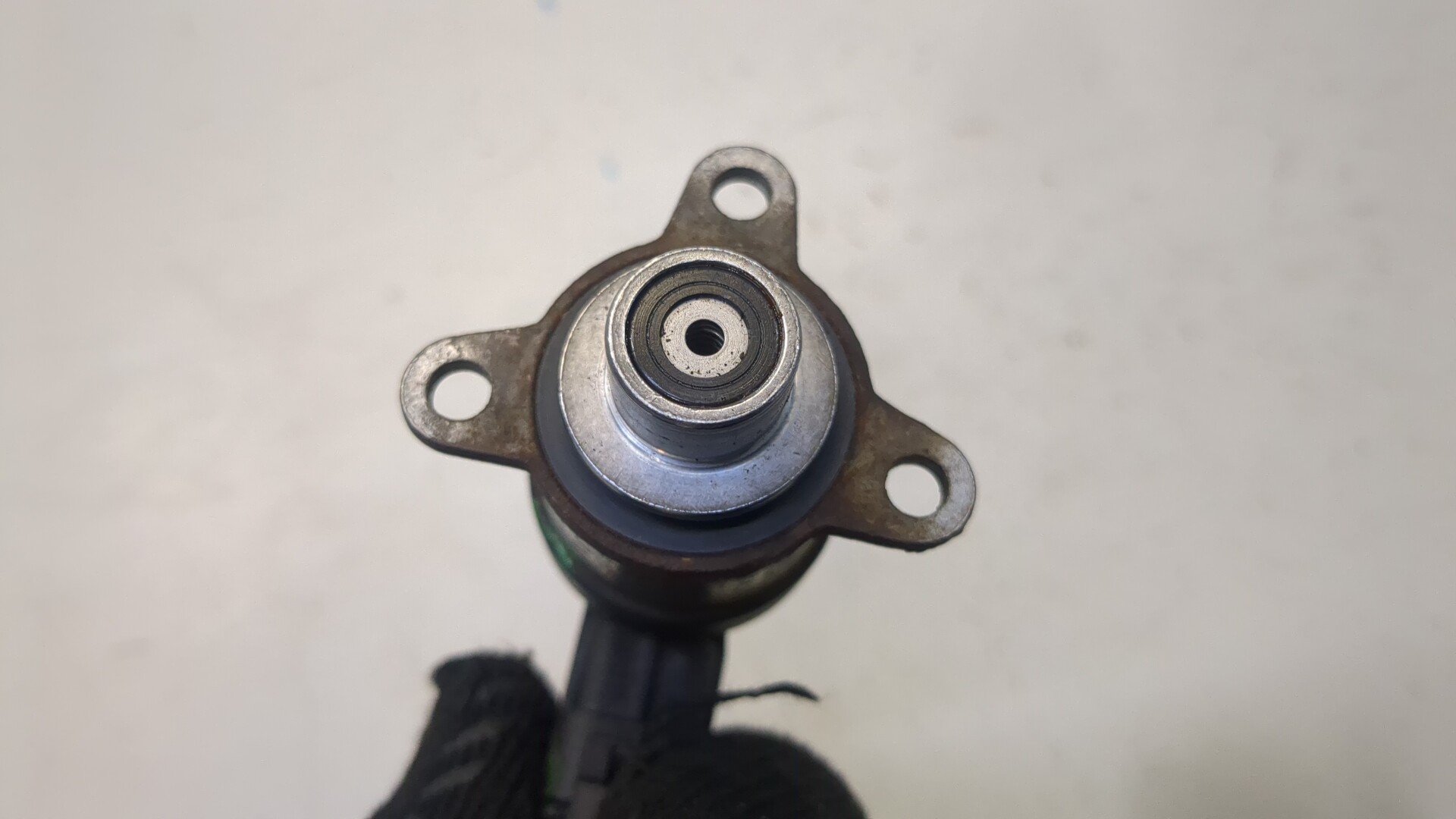 Регулятор давления топлива