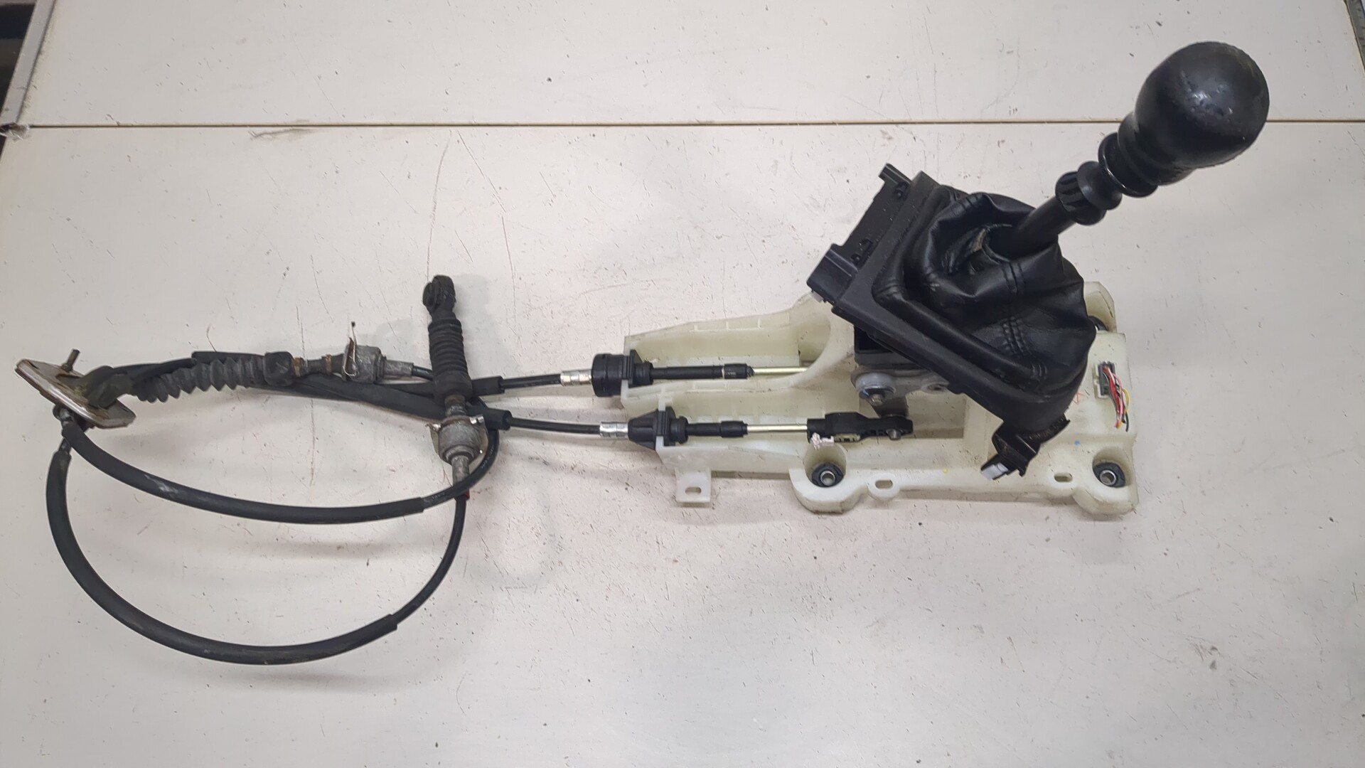 Кулиса МКПП / АКПП