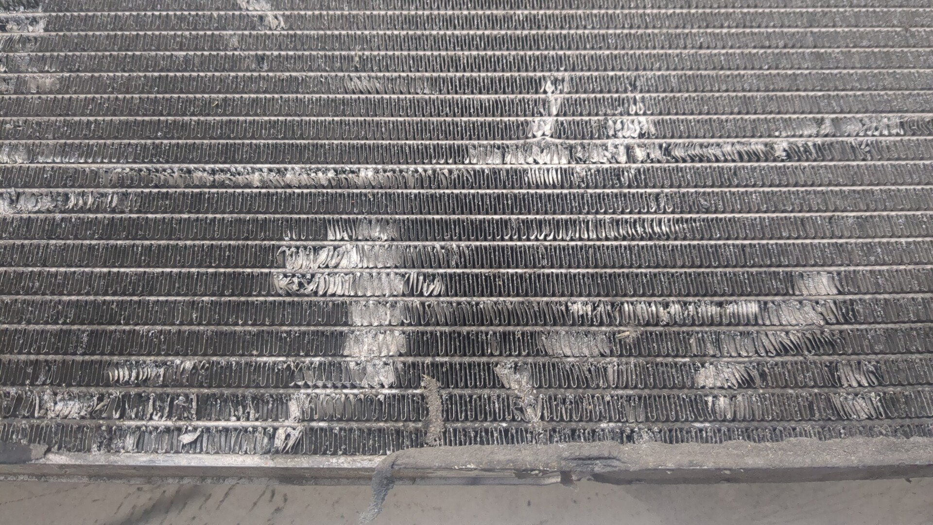 Радиатор охлаждения двигателя основной