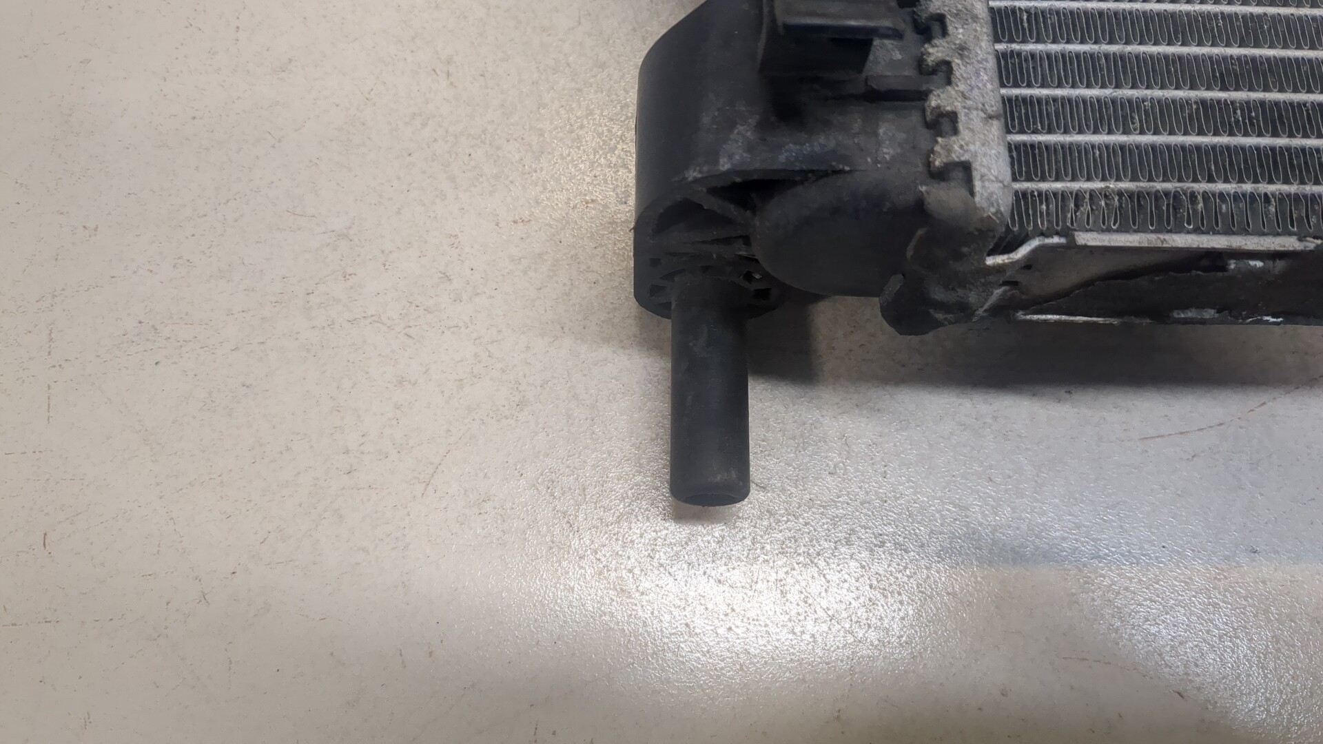 Радиатор охлаждения двигателя основной