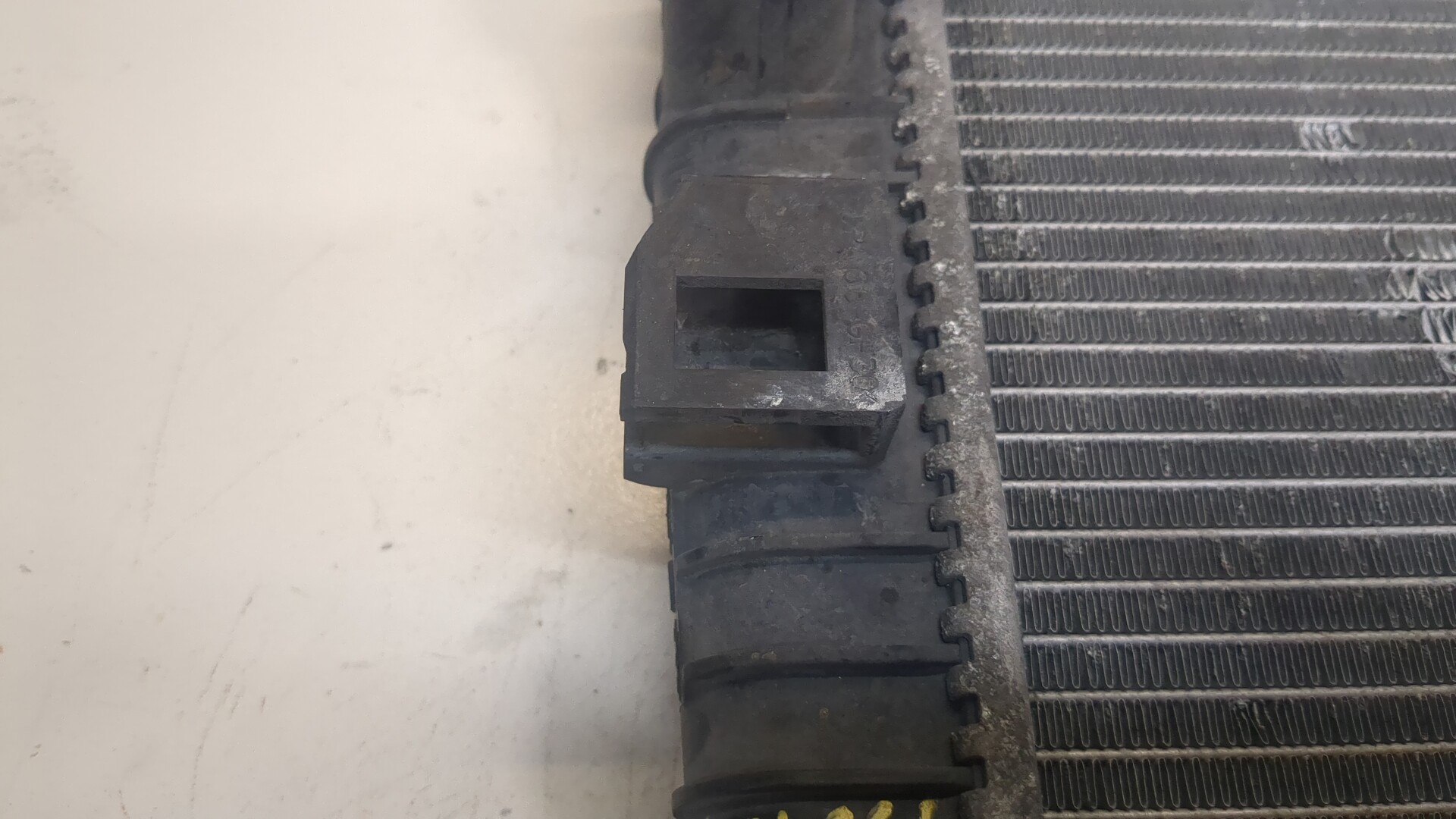 Радиатор охлаждения двигателя основной