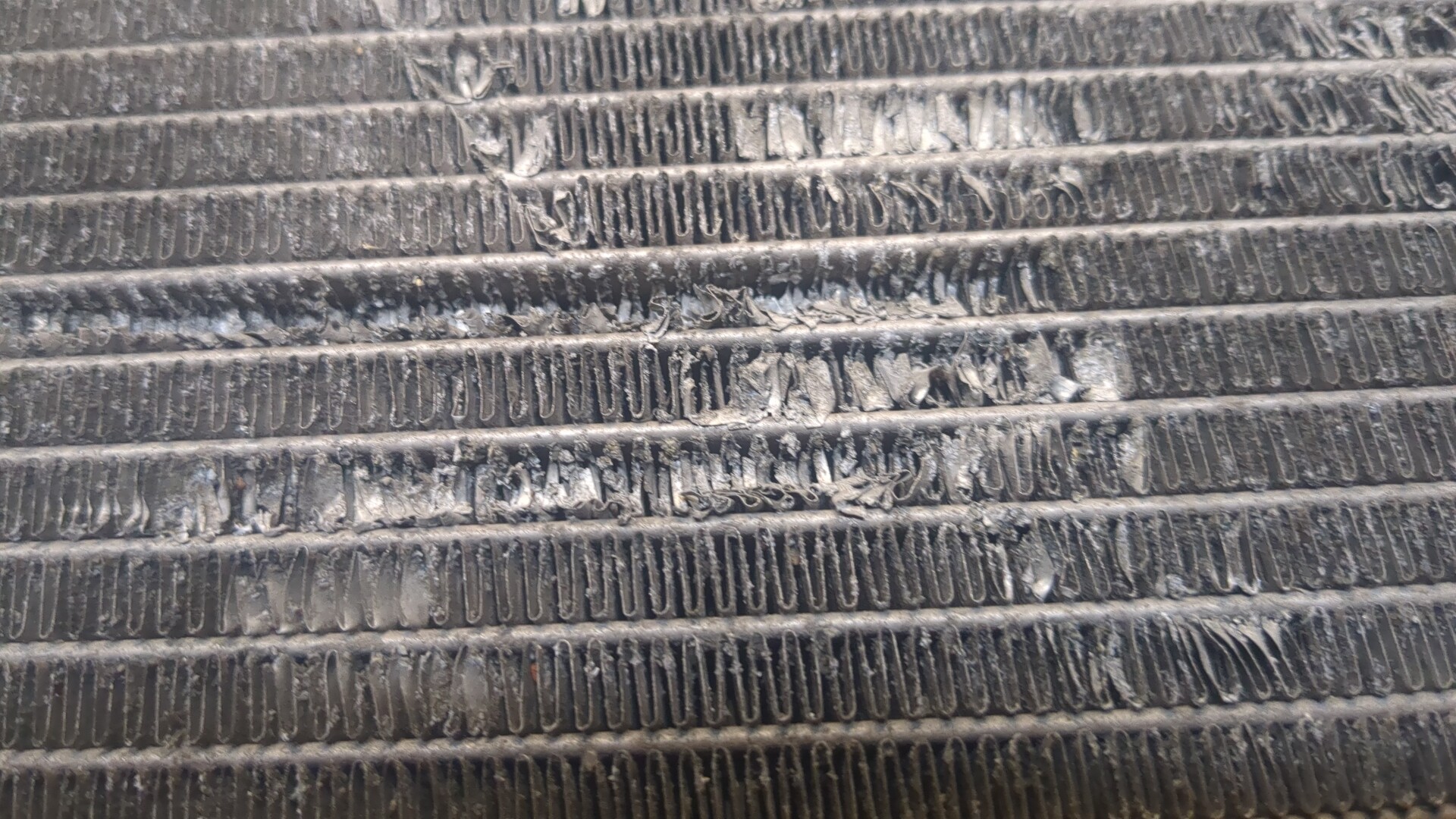 Радиатор охлаждения двигателя основной