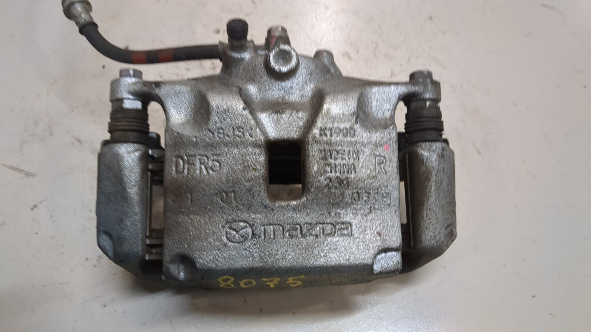 Суппорт передний правый