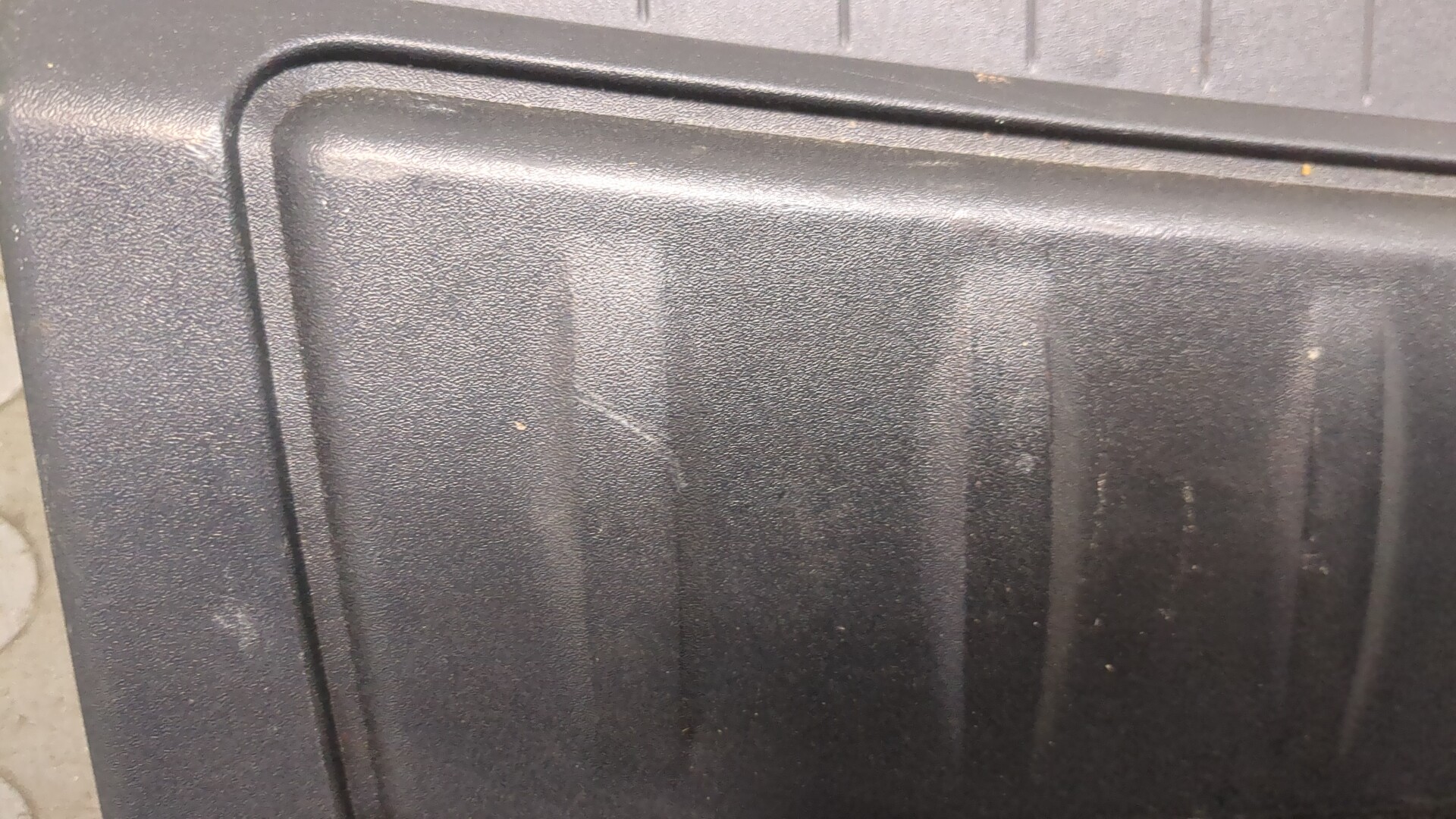 Обшивка багажника