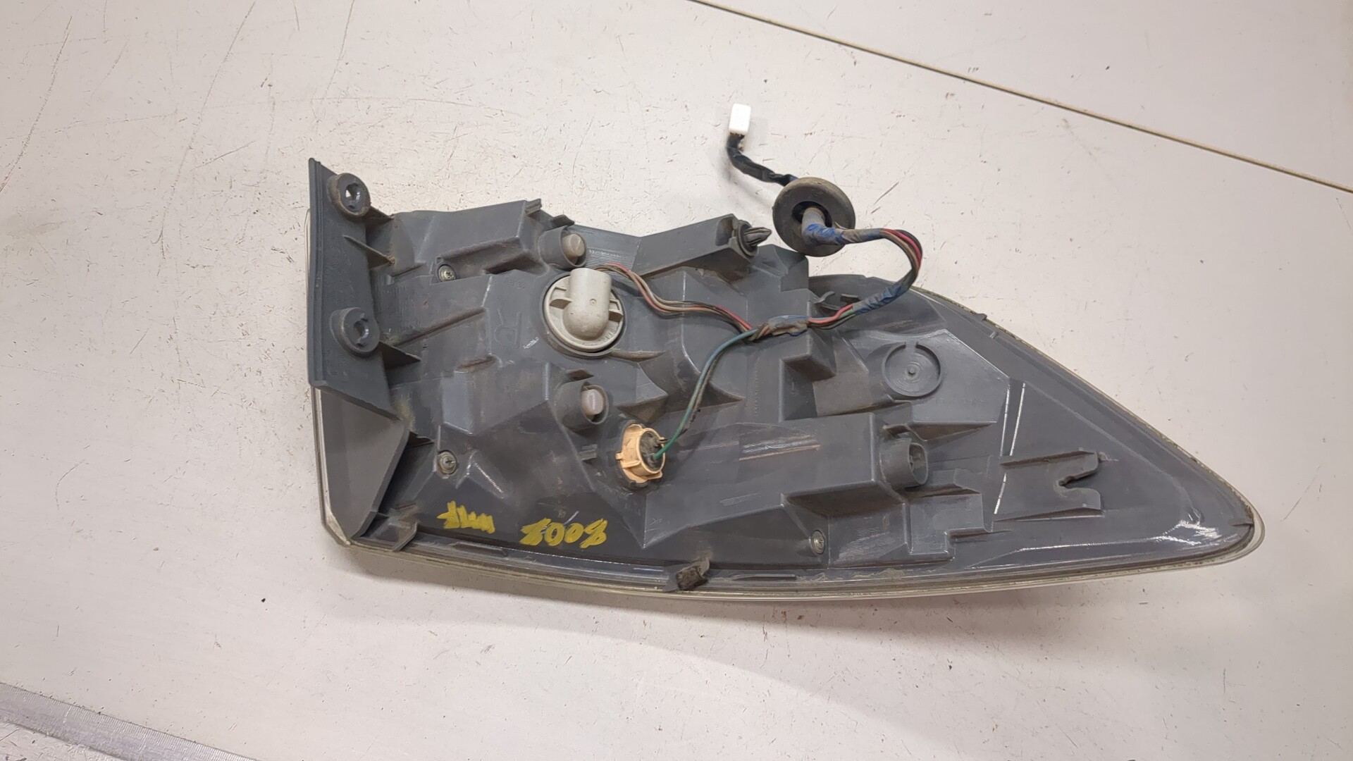 Фонарь задний правый