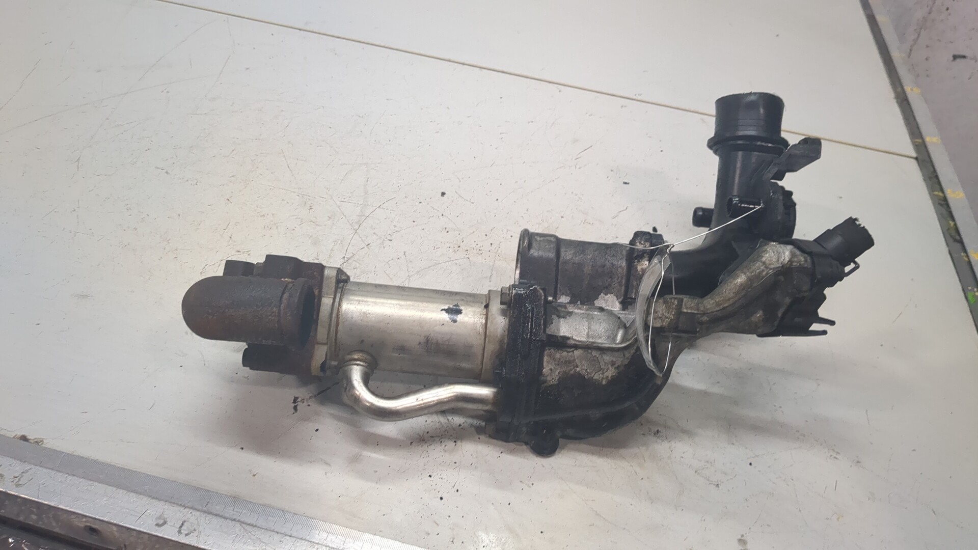 Тройник вентиляции картерных газов