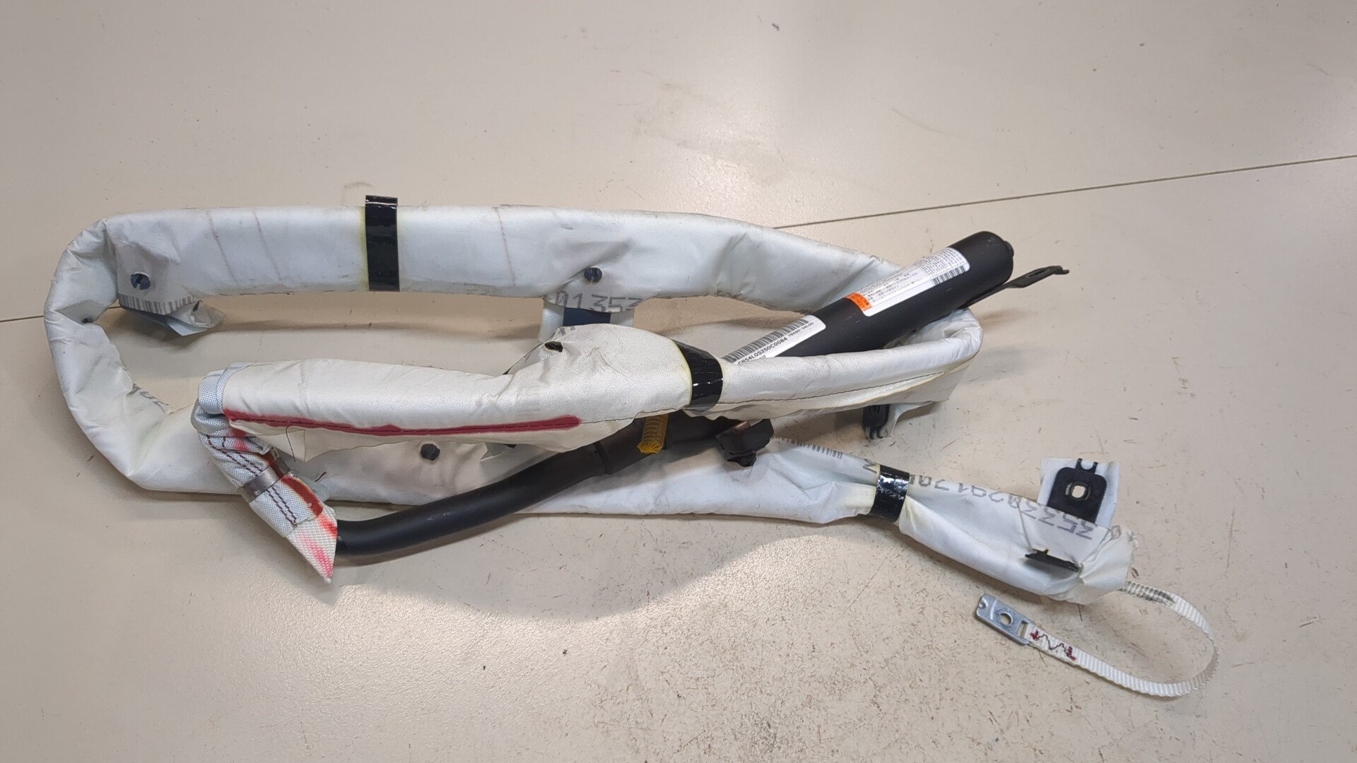 Подушка безопасности боковая (шторка)