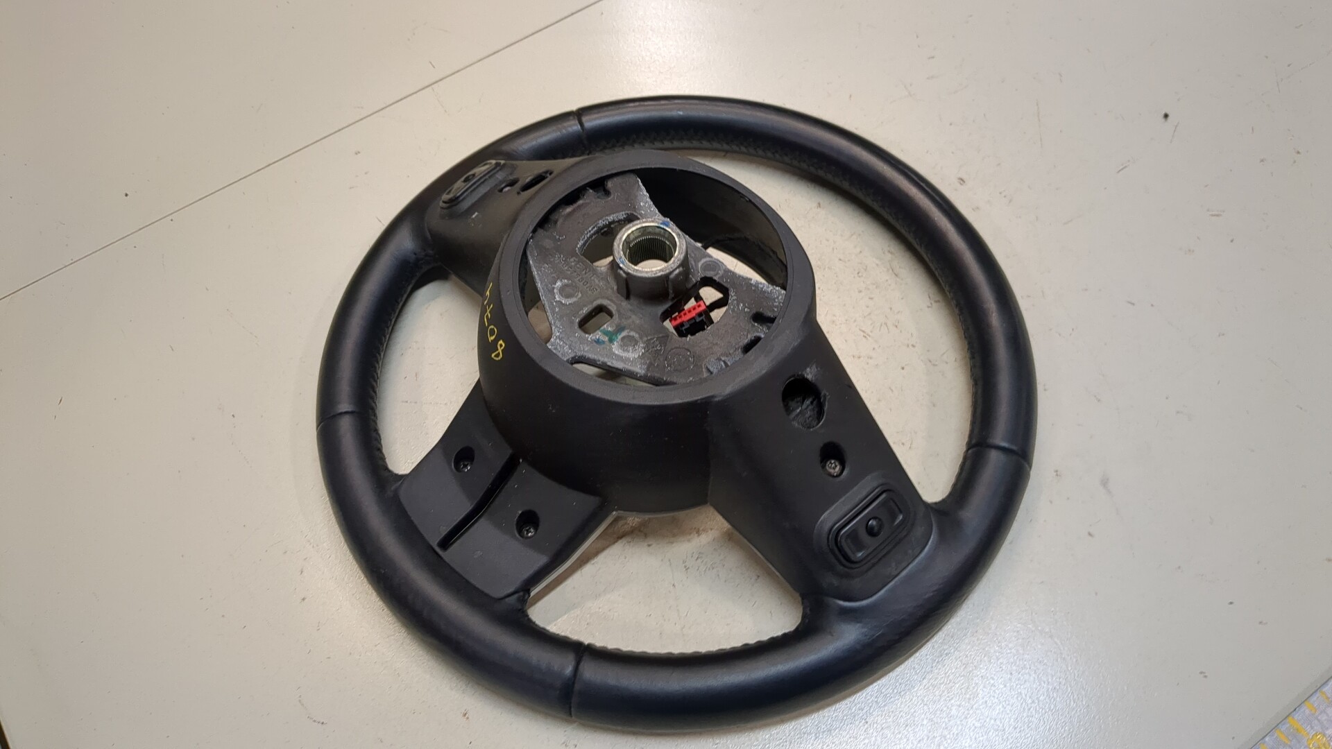 Рулевое колесо (руль)