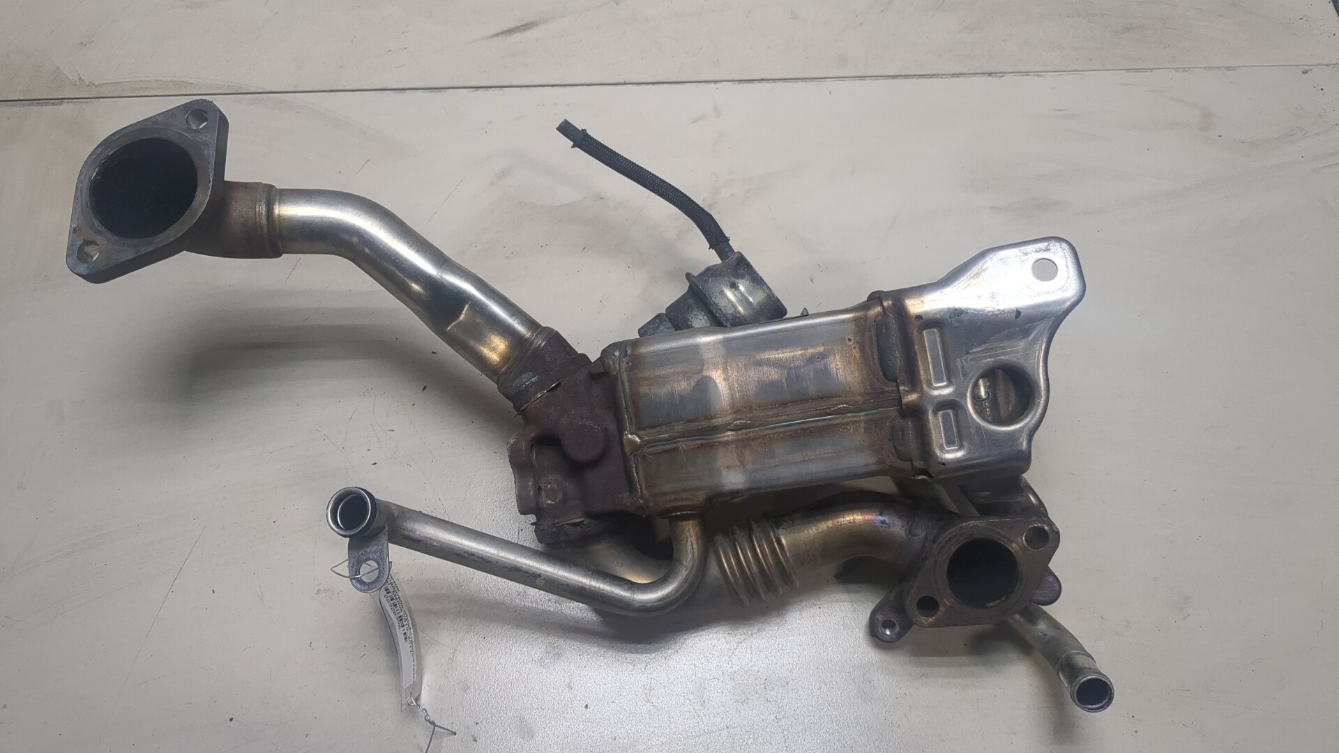 Тройник вентиляции картерных газов