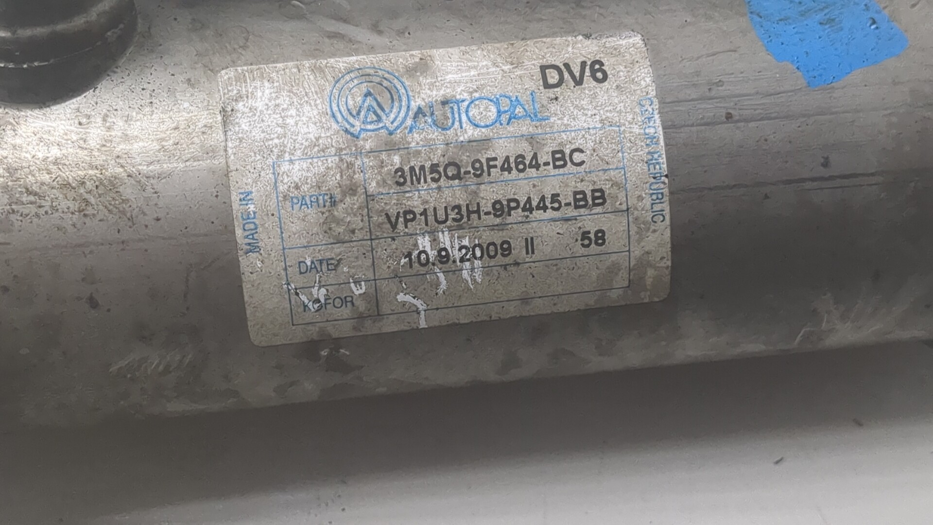 Тройник вентиляции картерных газов