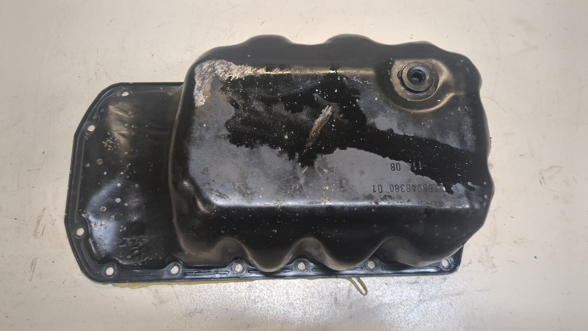 Поддон масляный двигателя (картер)