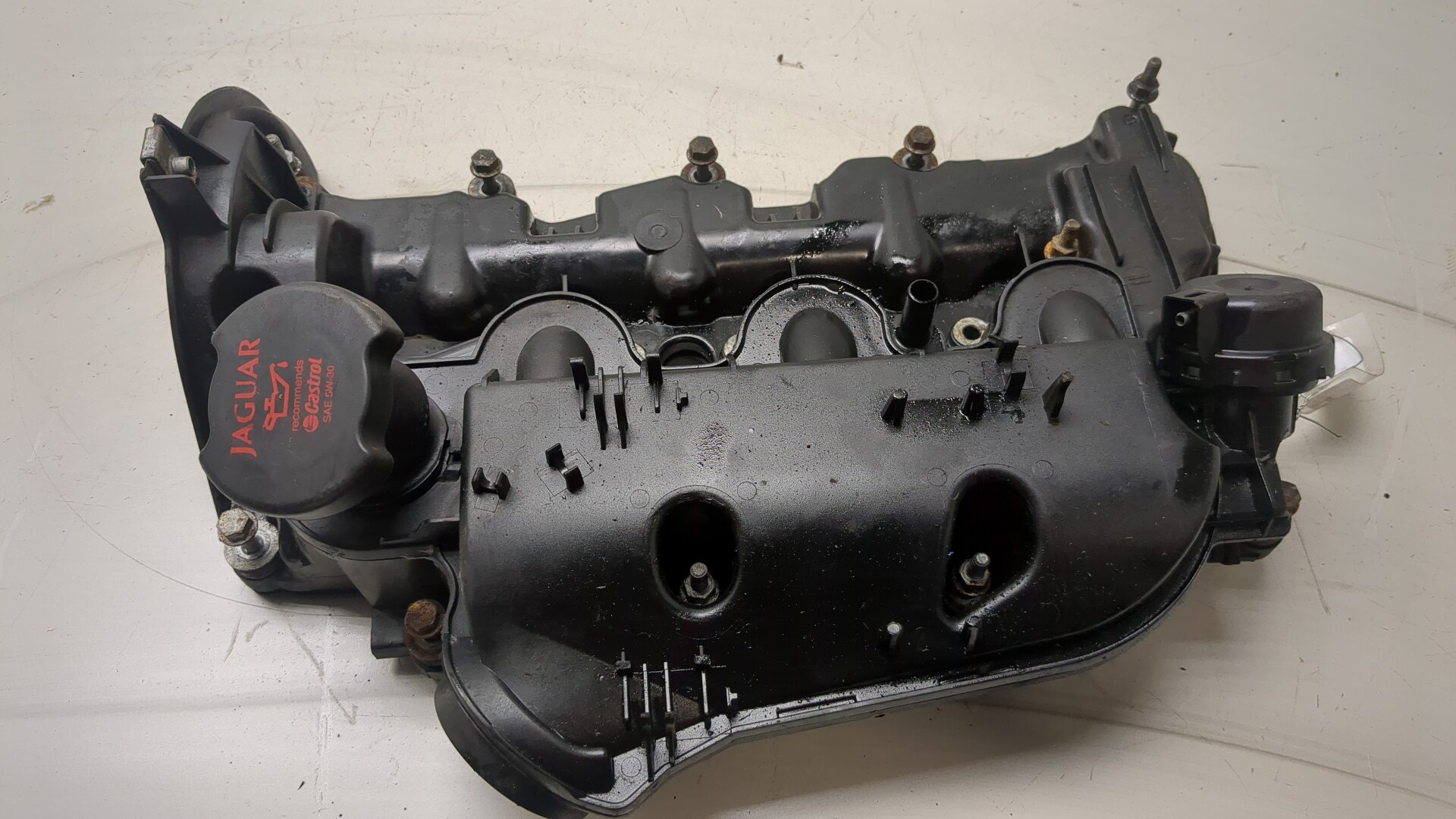 Крышка клапанная ГБЦ